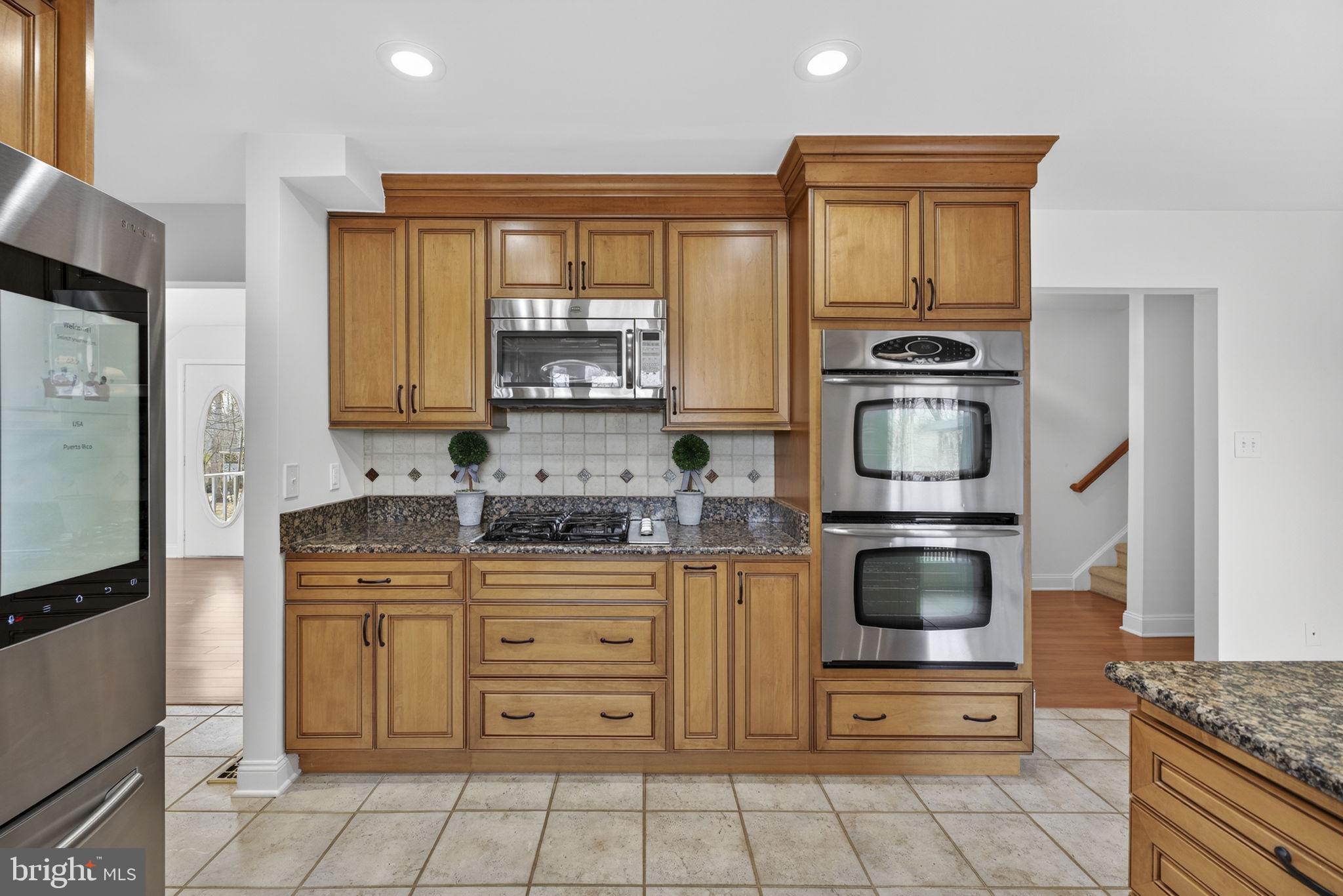 AVALON ESTS - Residential