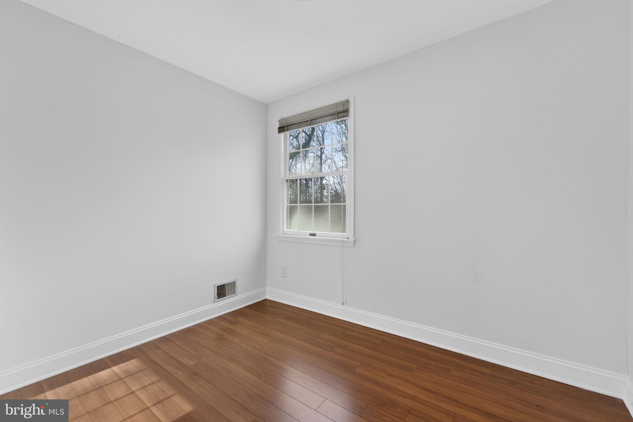 AVALON ESTS - Residential