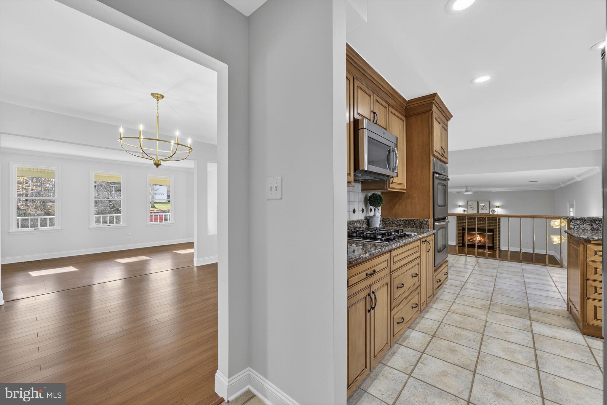 AVALON ESTS - Residential