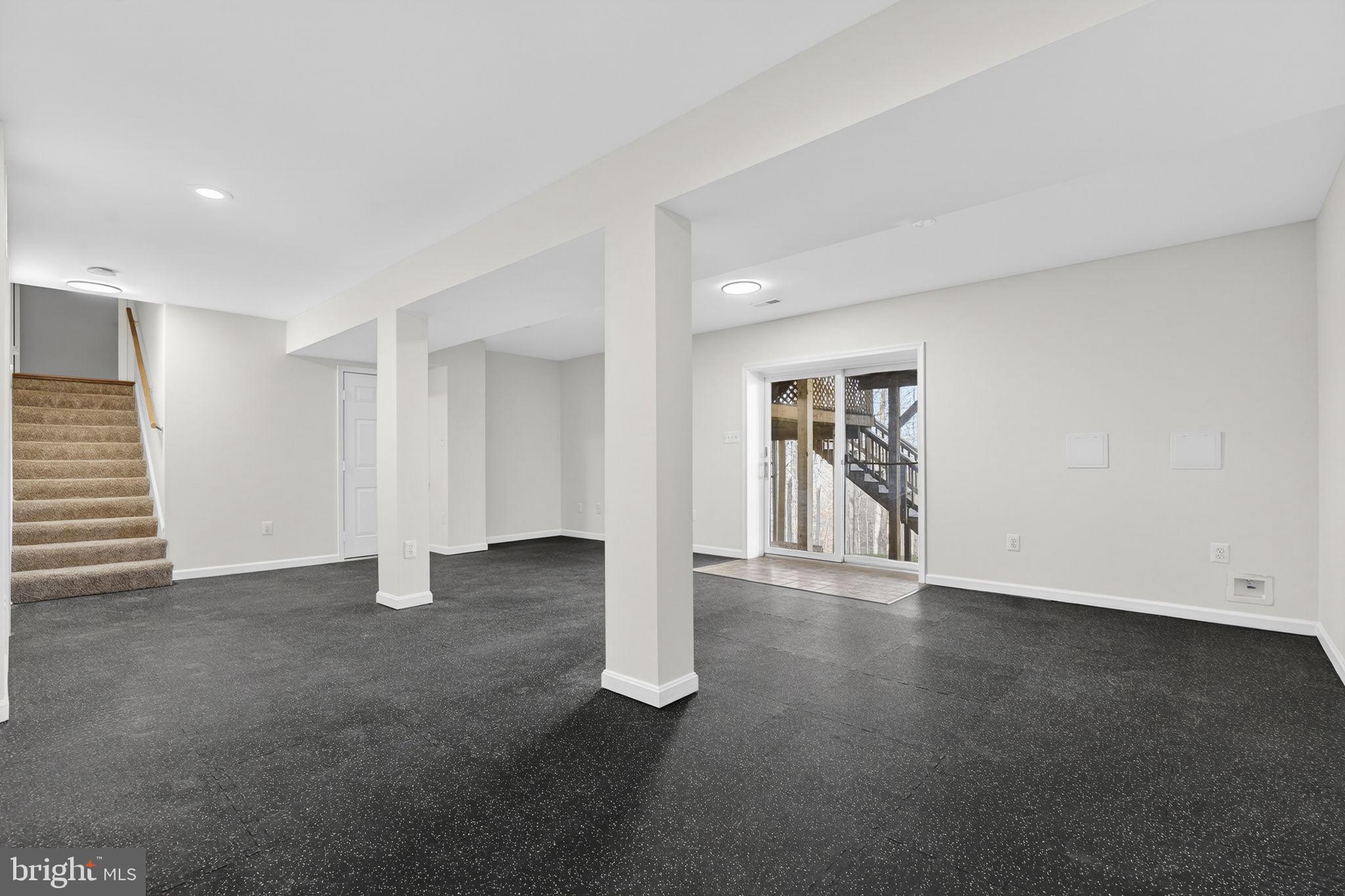 AVALON ESTS - Residential