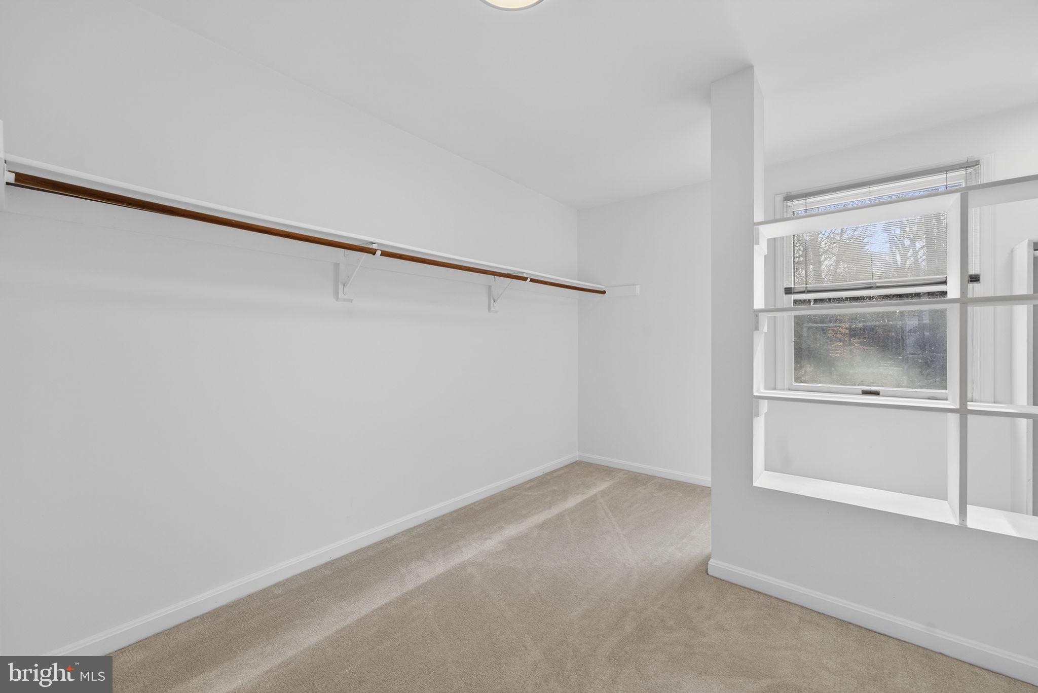 AVALON ESTS - Residential