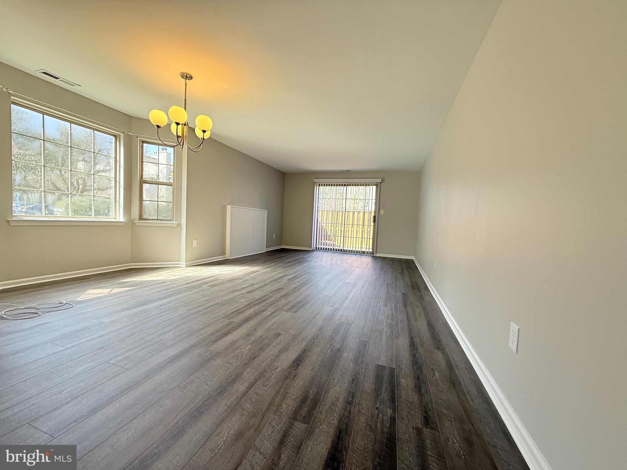 MAKEFIELD GLEN - Residential Lease