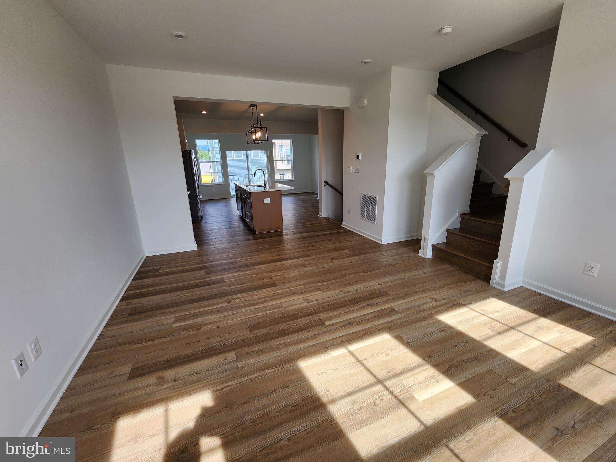 MARTINSBURG STATION - Residential Lease