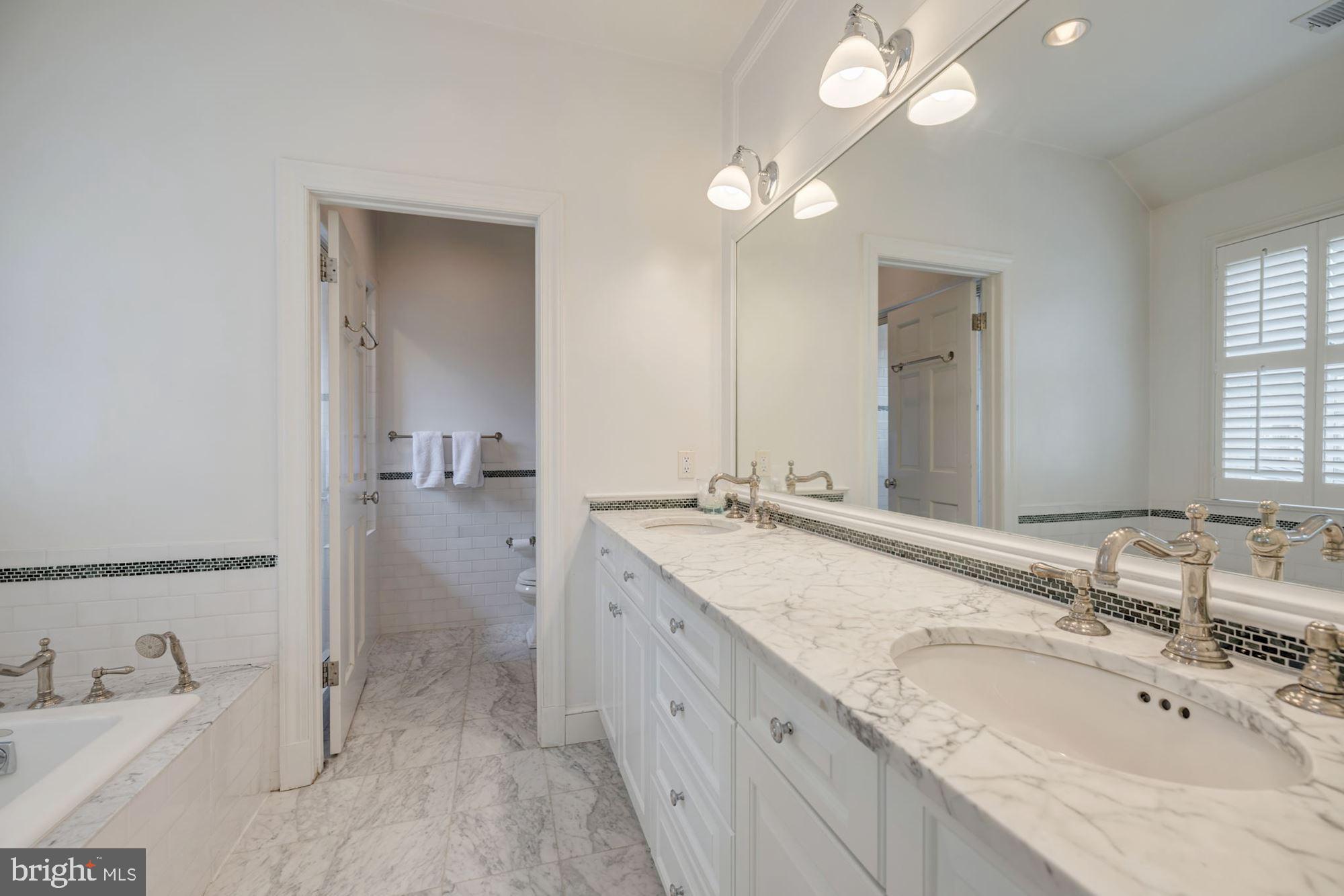 THE HAMLET - Residential