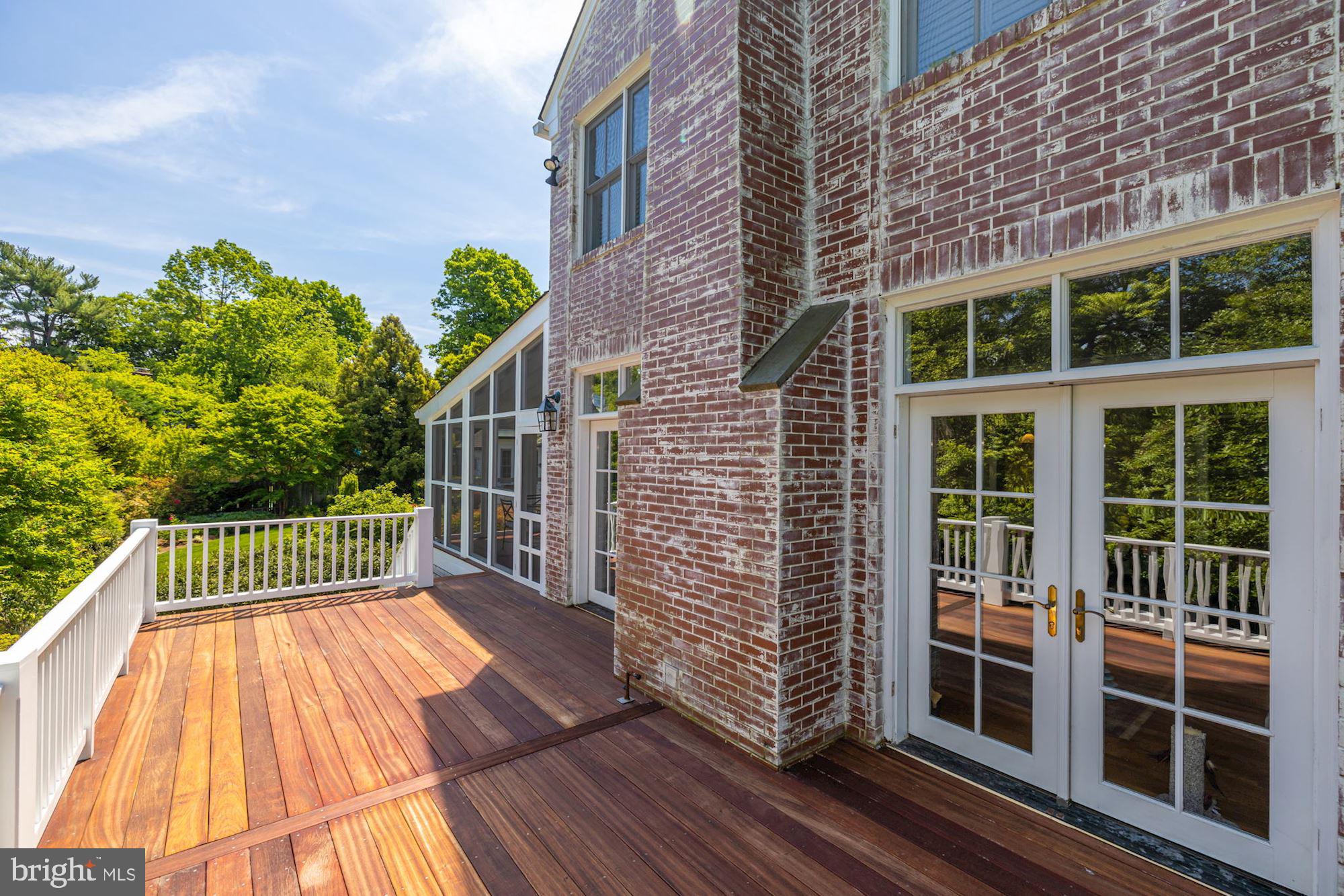 THE HAMLET - Residential