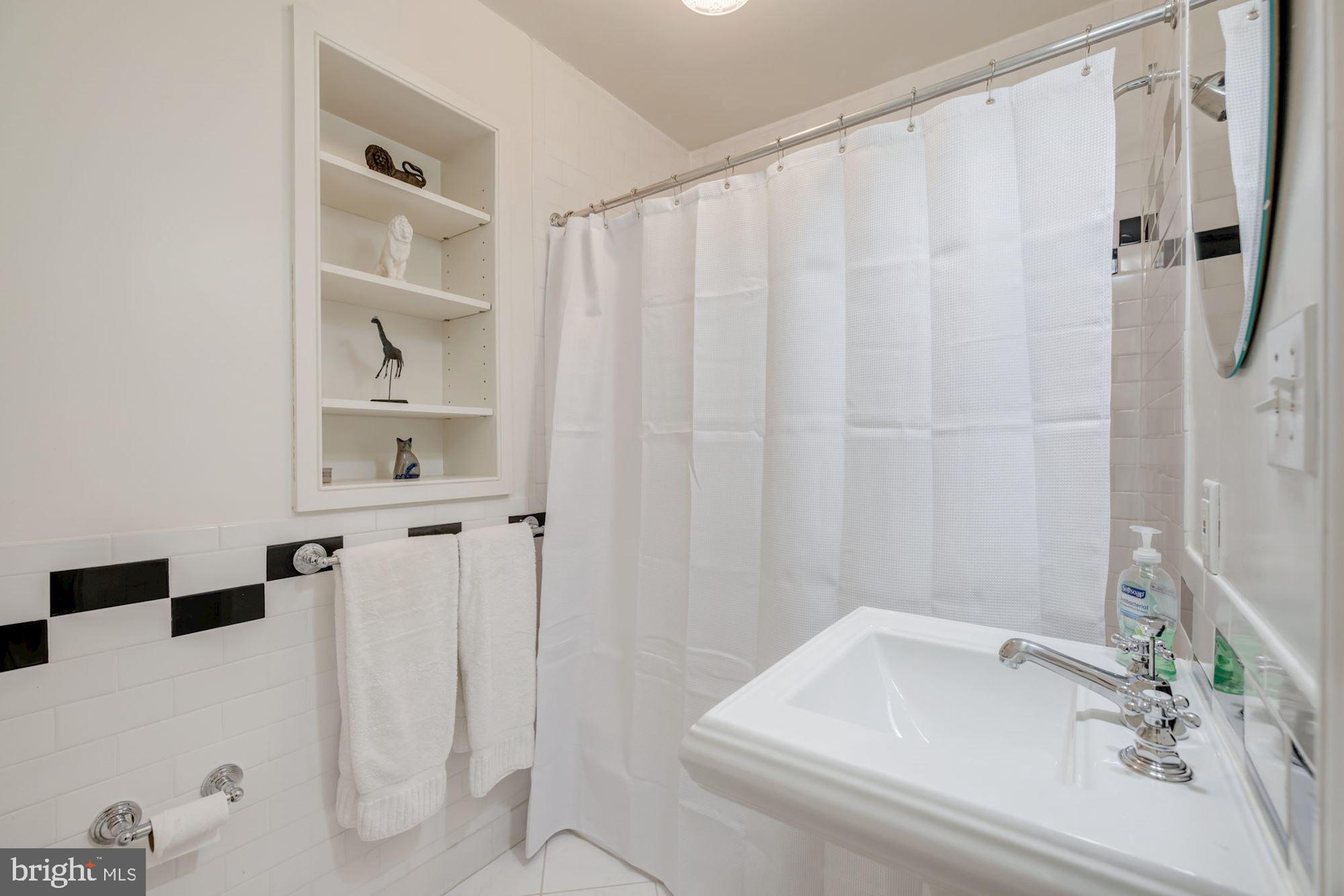 THE HAMLET - Residential