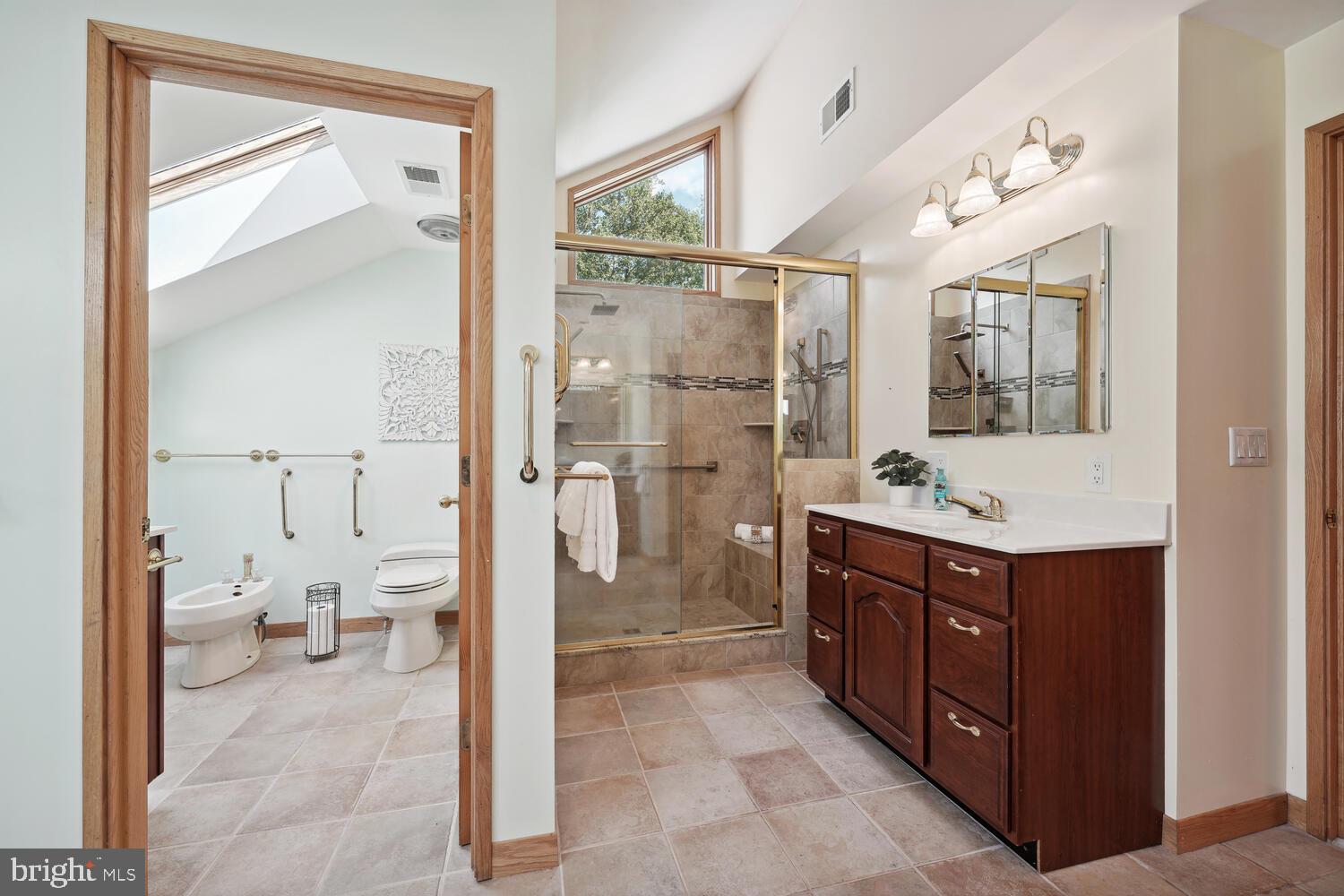 BROOKRIDGE MANOR - Residential