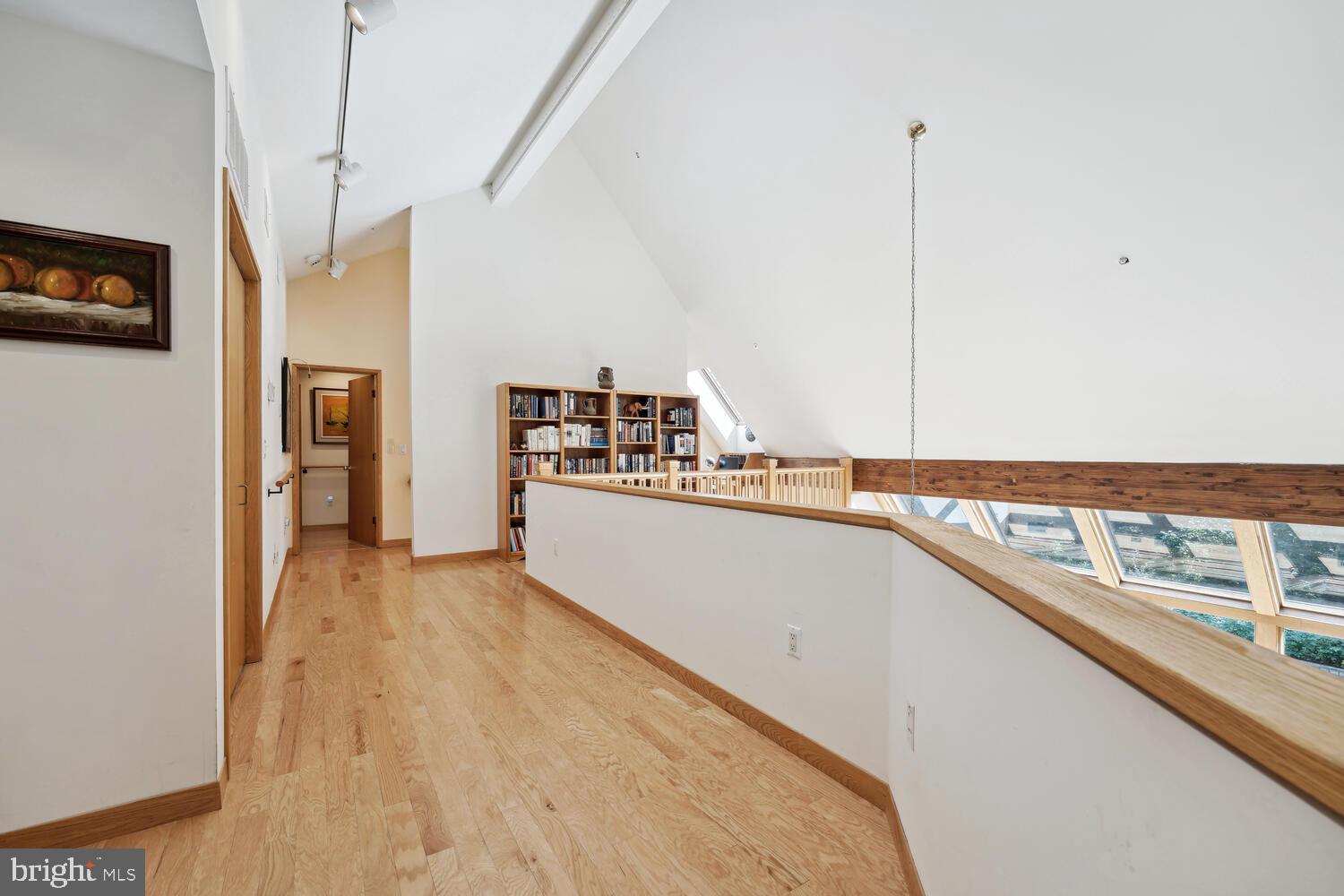 BROOKRIDGE MANOR - Residential