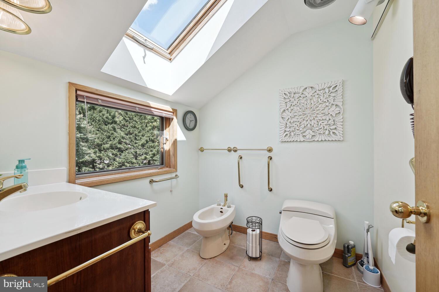 BROOKRIDGE MANOR - Residential