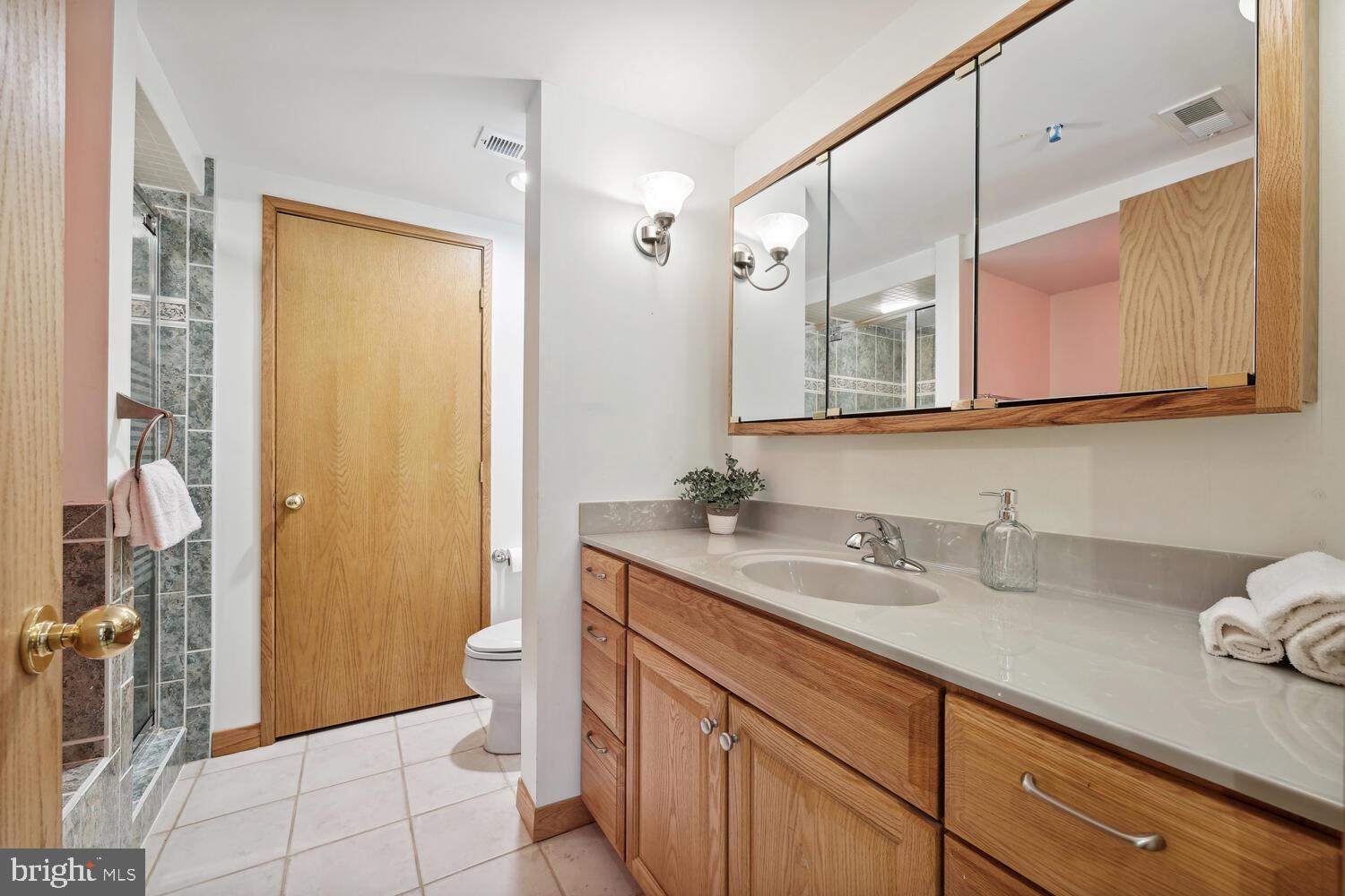 BROOKRIDGE MANOR - Residential