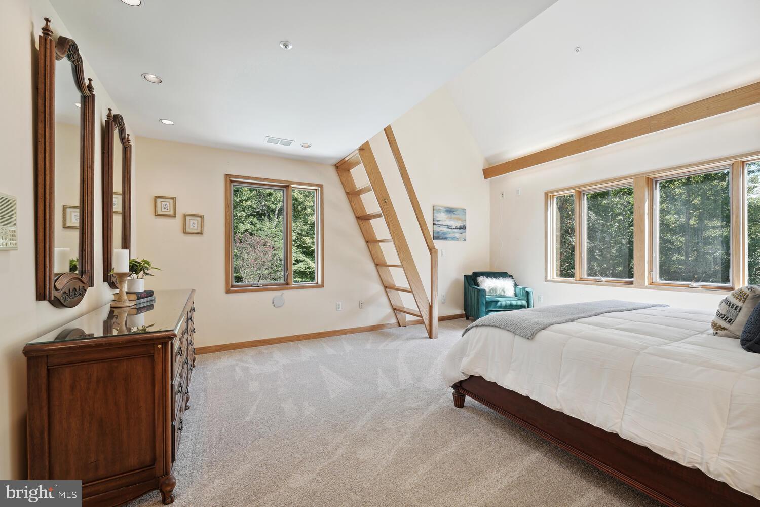 BROOKRIDGE MANOR - Residential