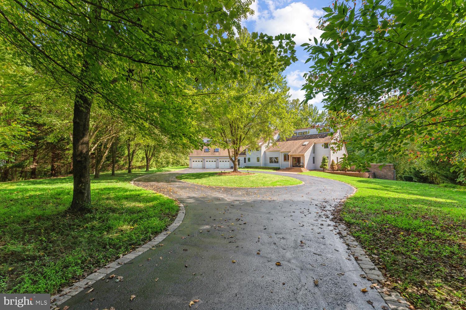 BROOKRIDGE MANOR - Residential