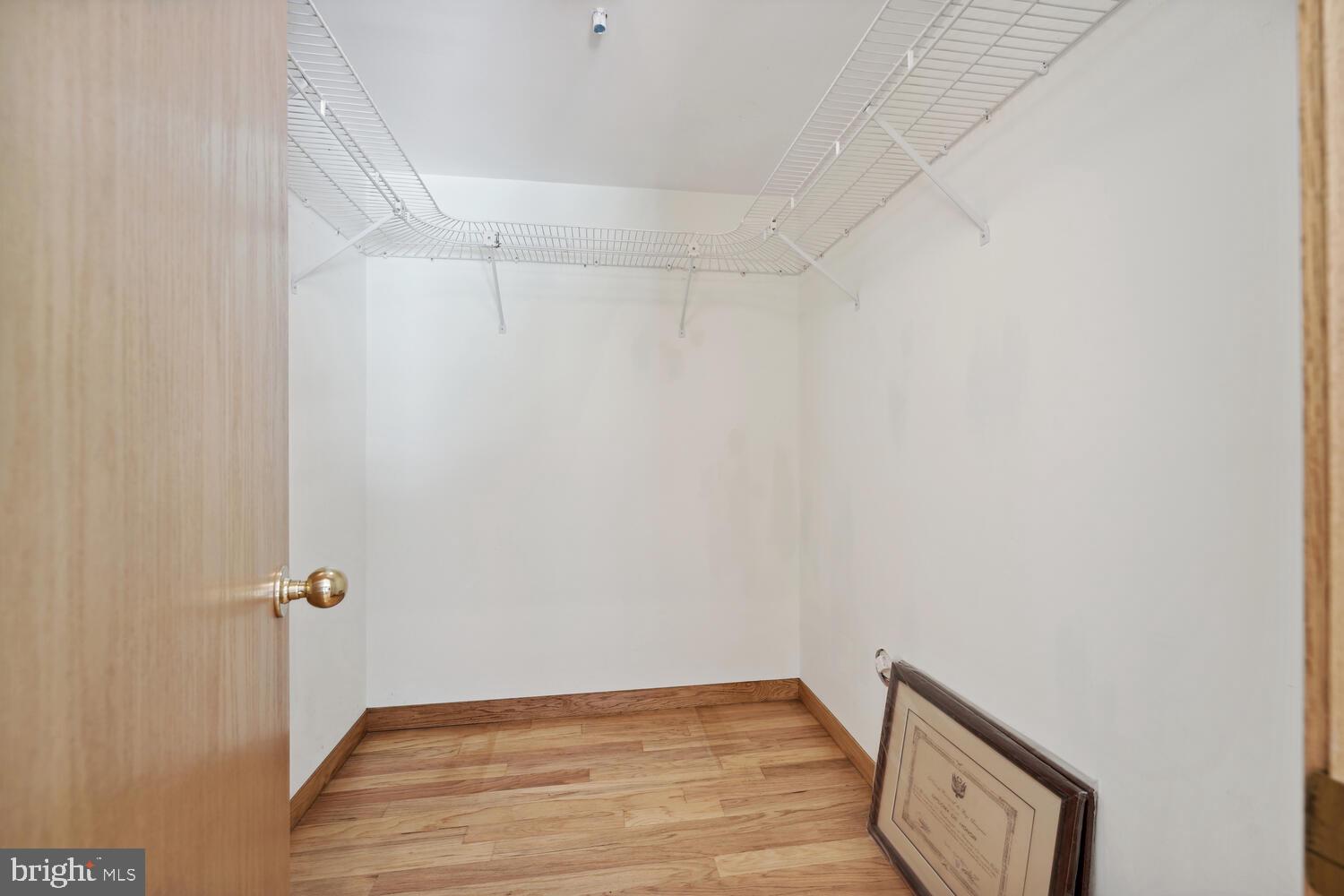 BROOKRIDGE MANOR - Residential