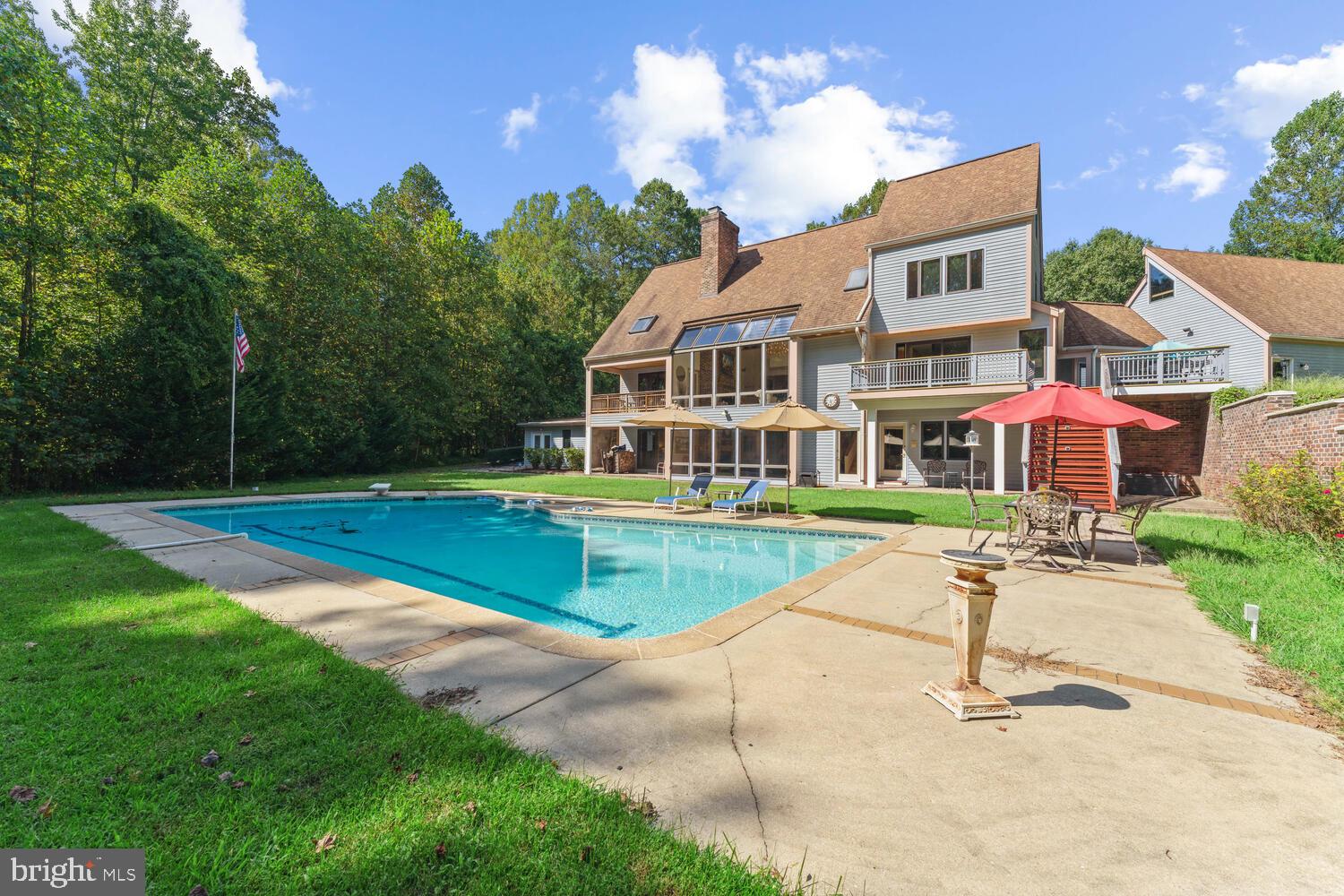 BROOKRIDGE MANOR - Residential