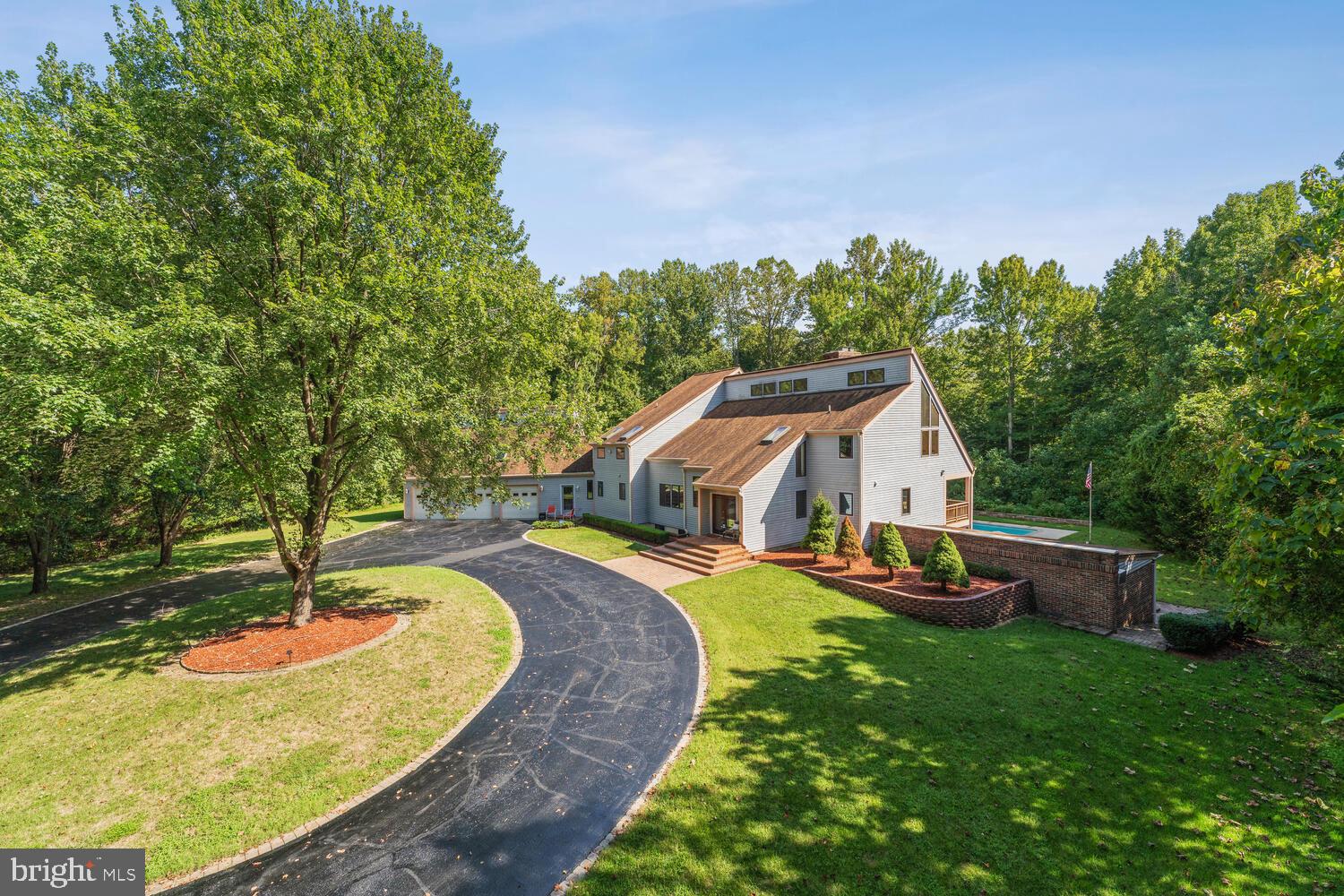 BROOKRIDGE MANOR - Residential