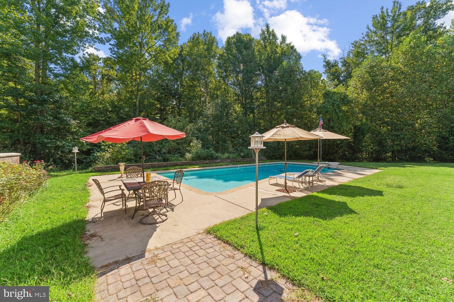 BROOKRIDGE MANOR - Residential