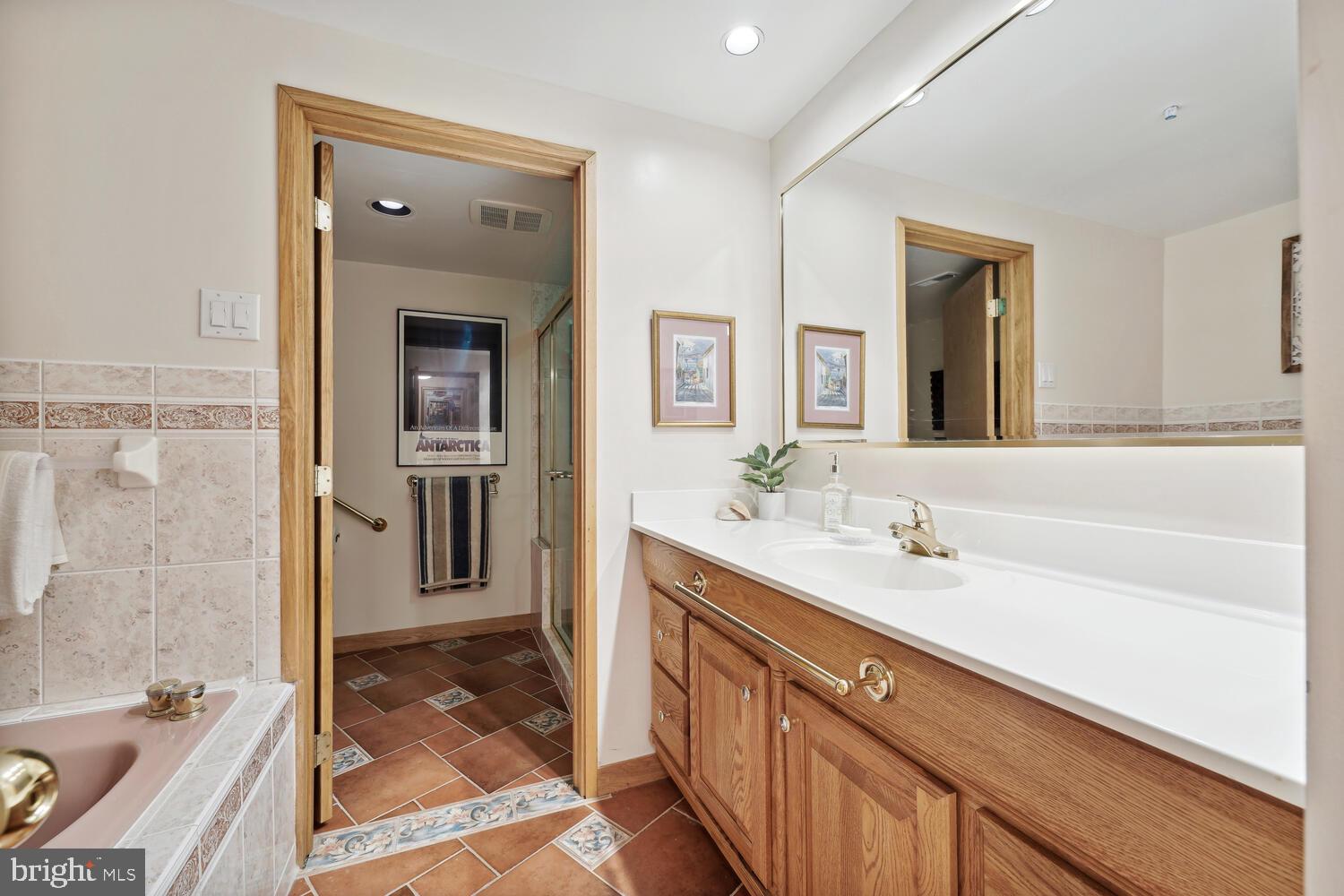 BROOKRIDGE MANOR - Residential