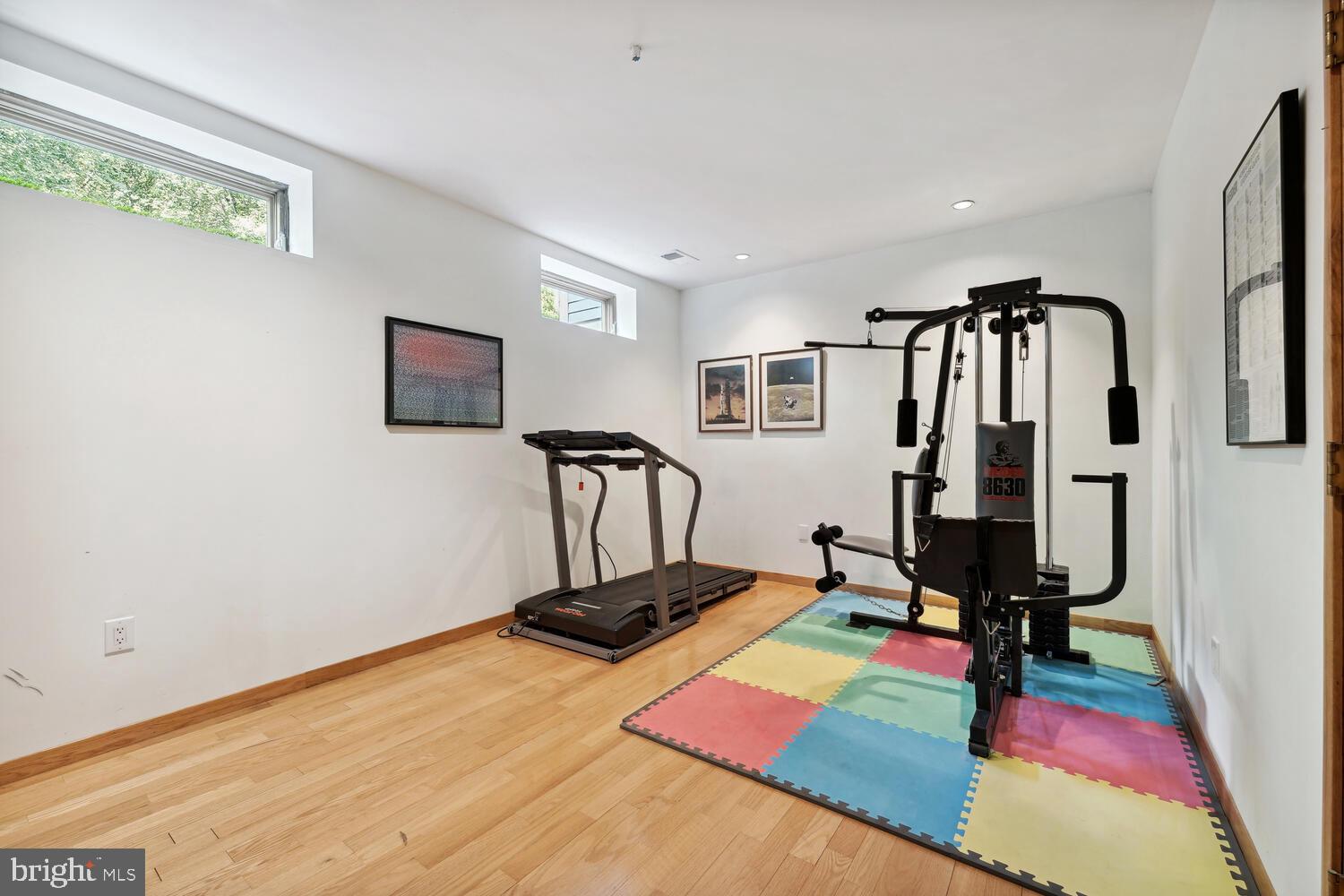 BROOKRIDGE MANOR - Residential