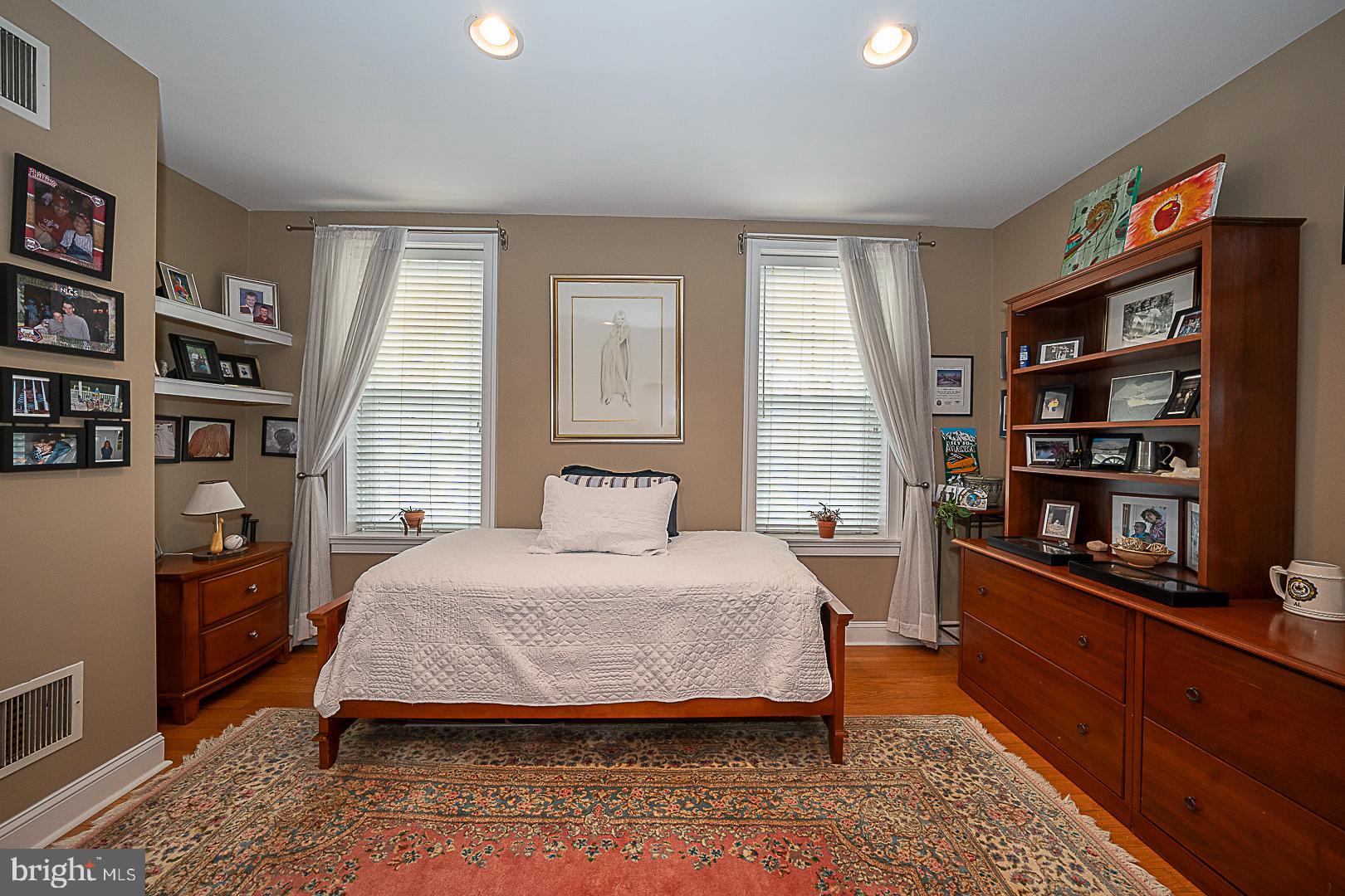 ART MUSEUM AREA - Residential