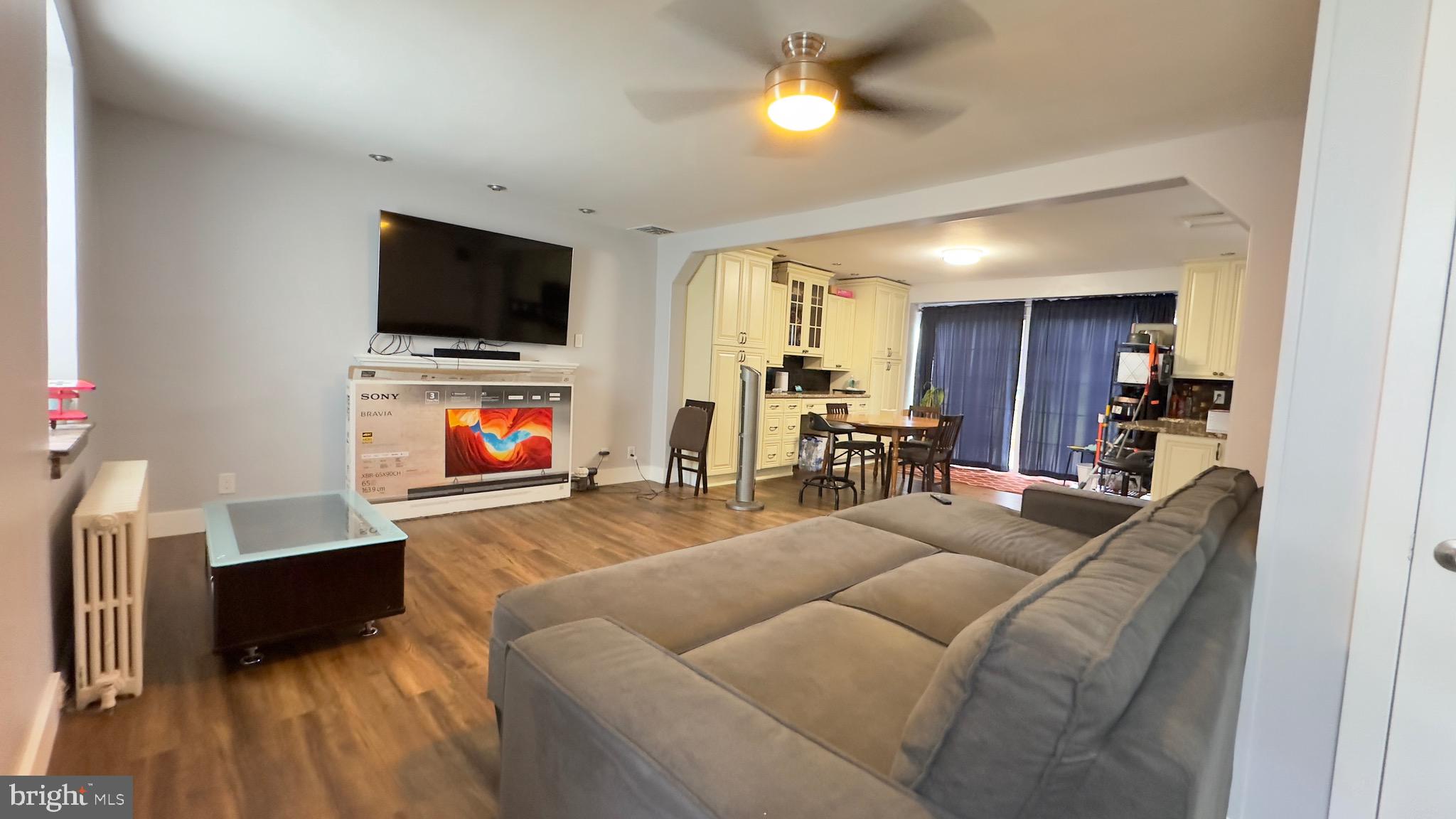 GULPH MILLS VIL - Residential Lease