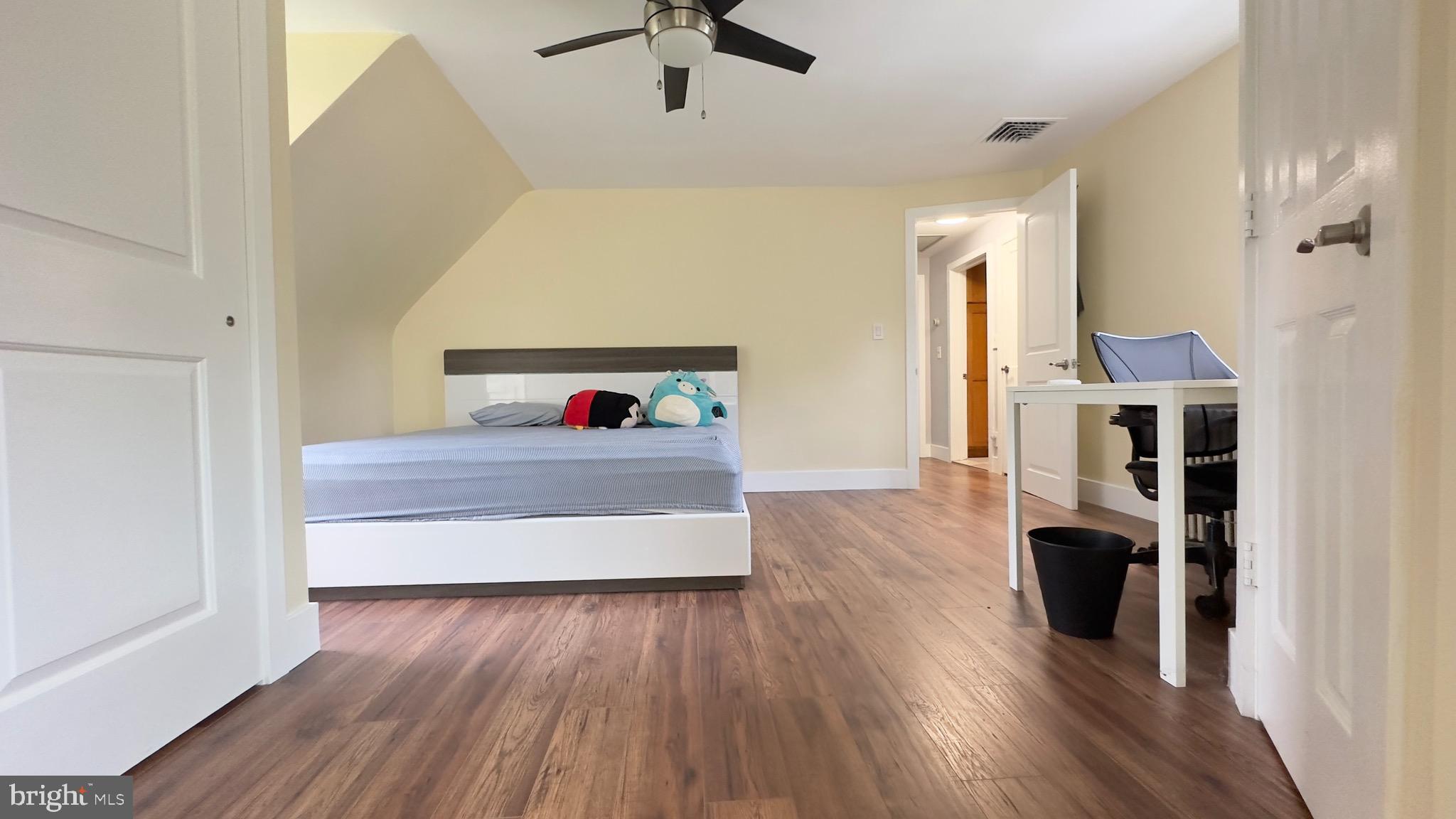 GULPH MILLS VIL - Residential Lease