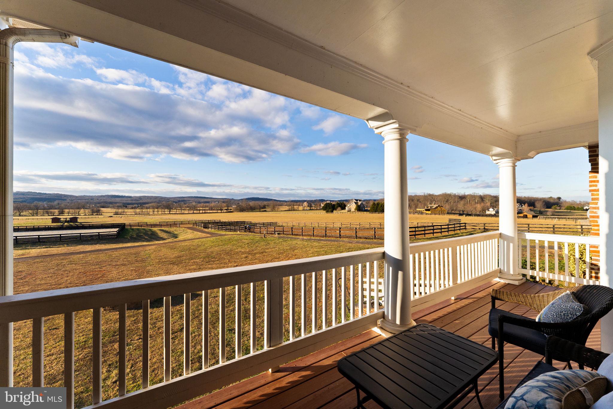 LEE'S CROSSING - Residential