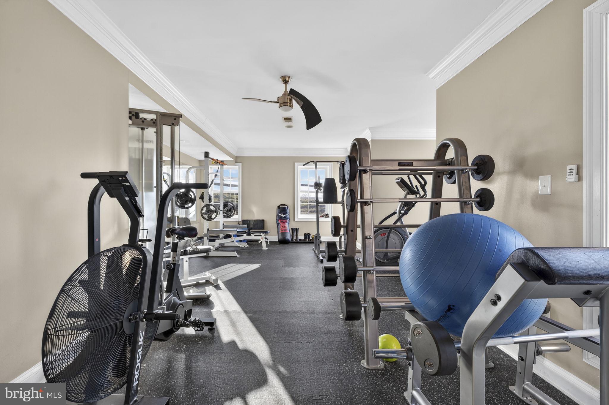 LEE'S CROSSING - Residential