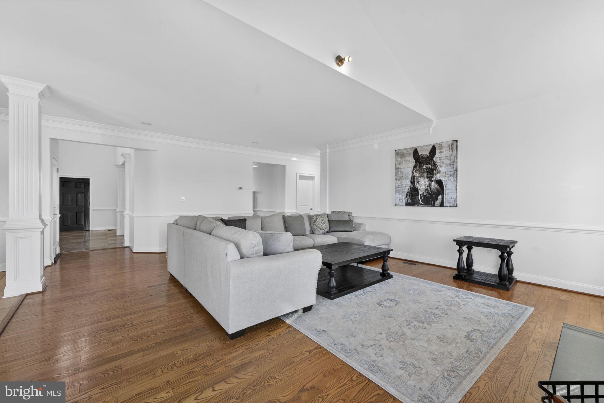 LEE'S CROSSING - Residential