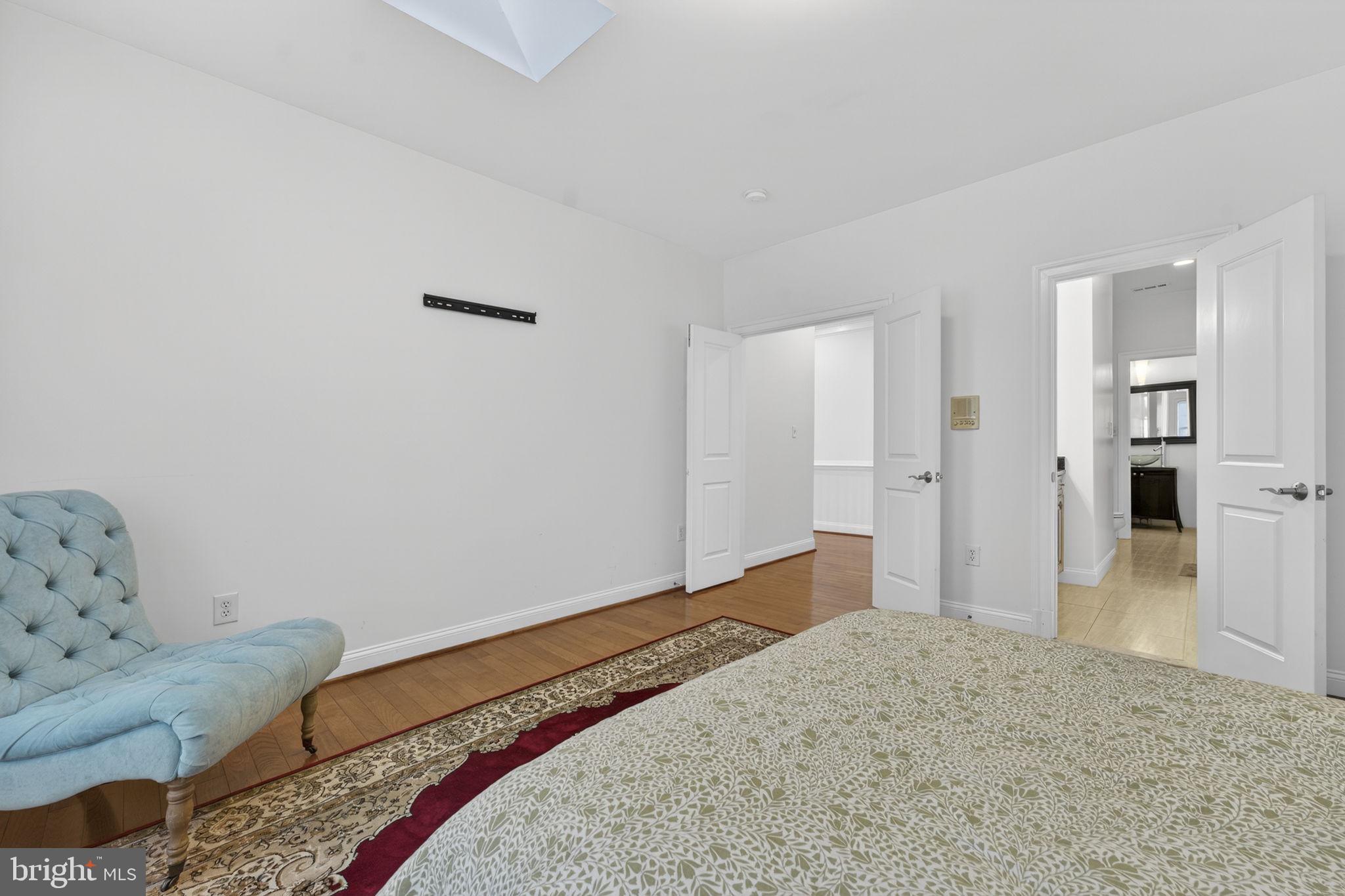 LEE'S CROSSING - Residential