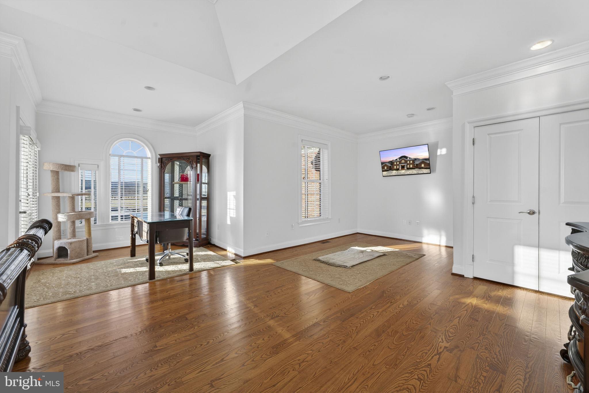 LEE'S CROSSING - Residential