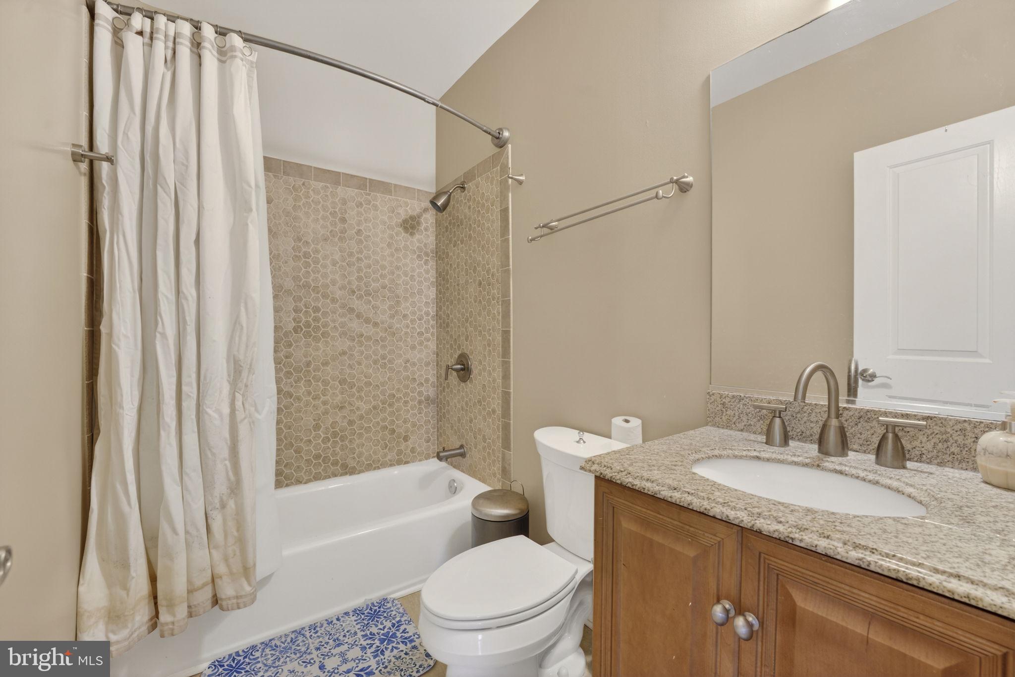 LEE'S CROSSING - Residential