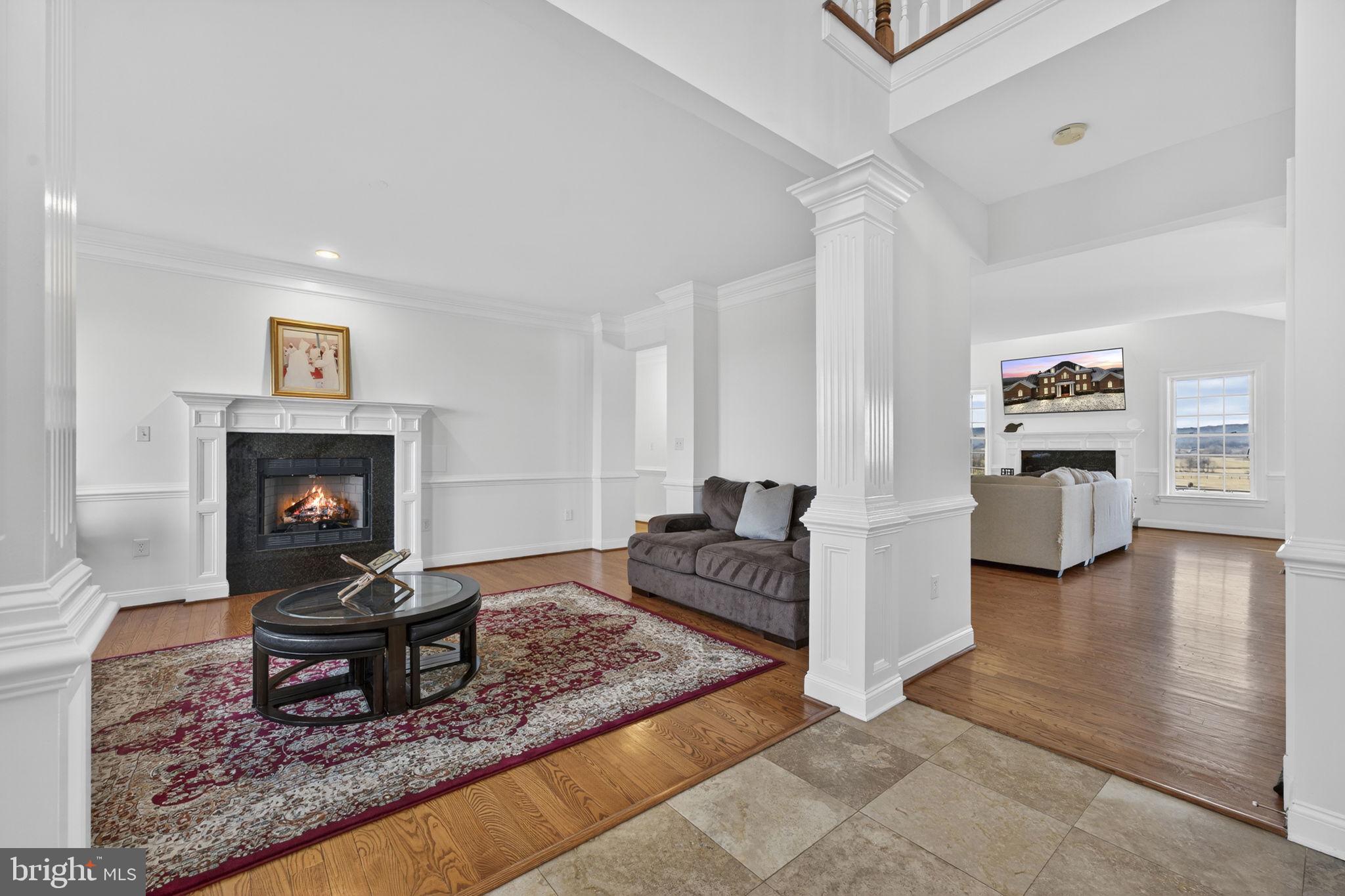 LEE'S CROSSING - Residential