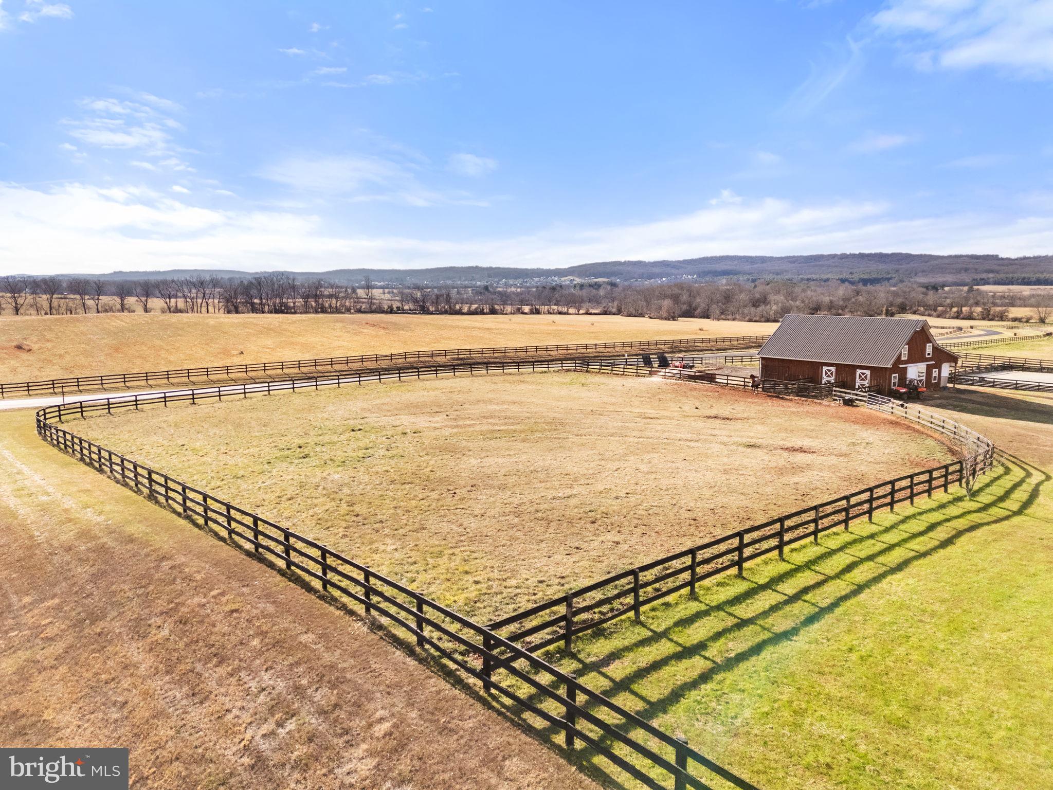 LEE'S CROSSING - Residential