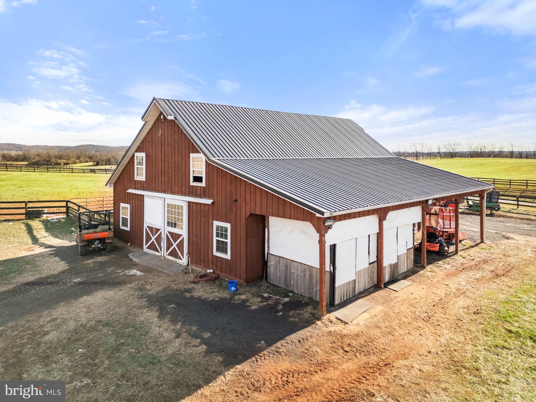 LEE'S CROSSING - Residential