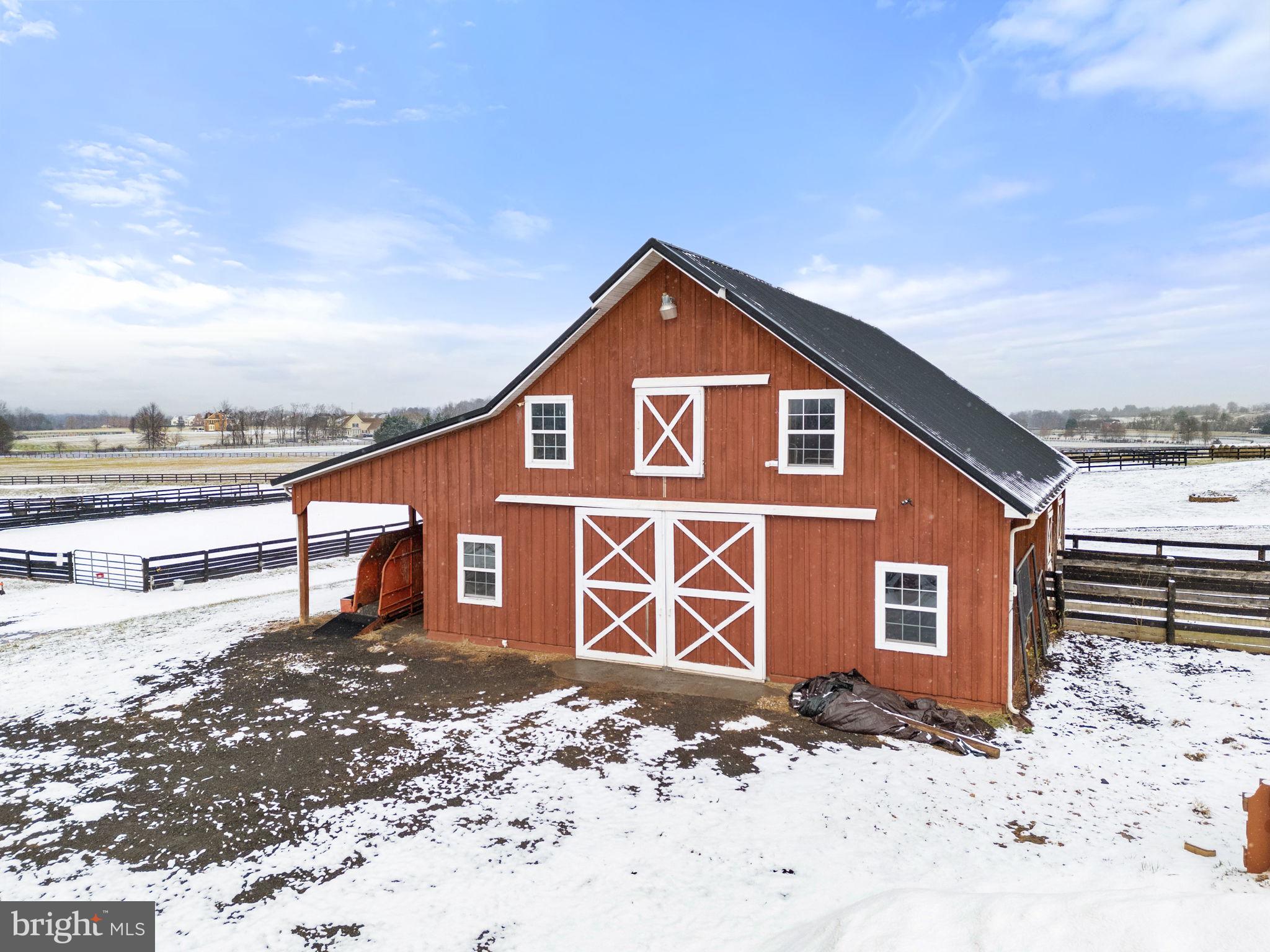 LEE'S CROSSING - Residential