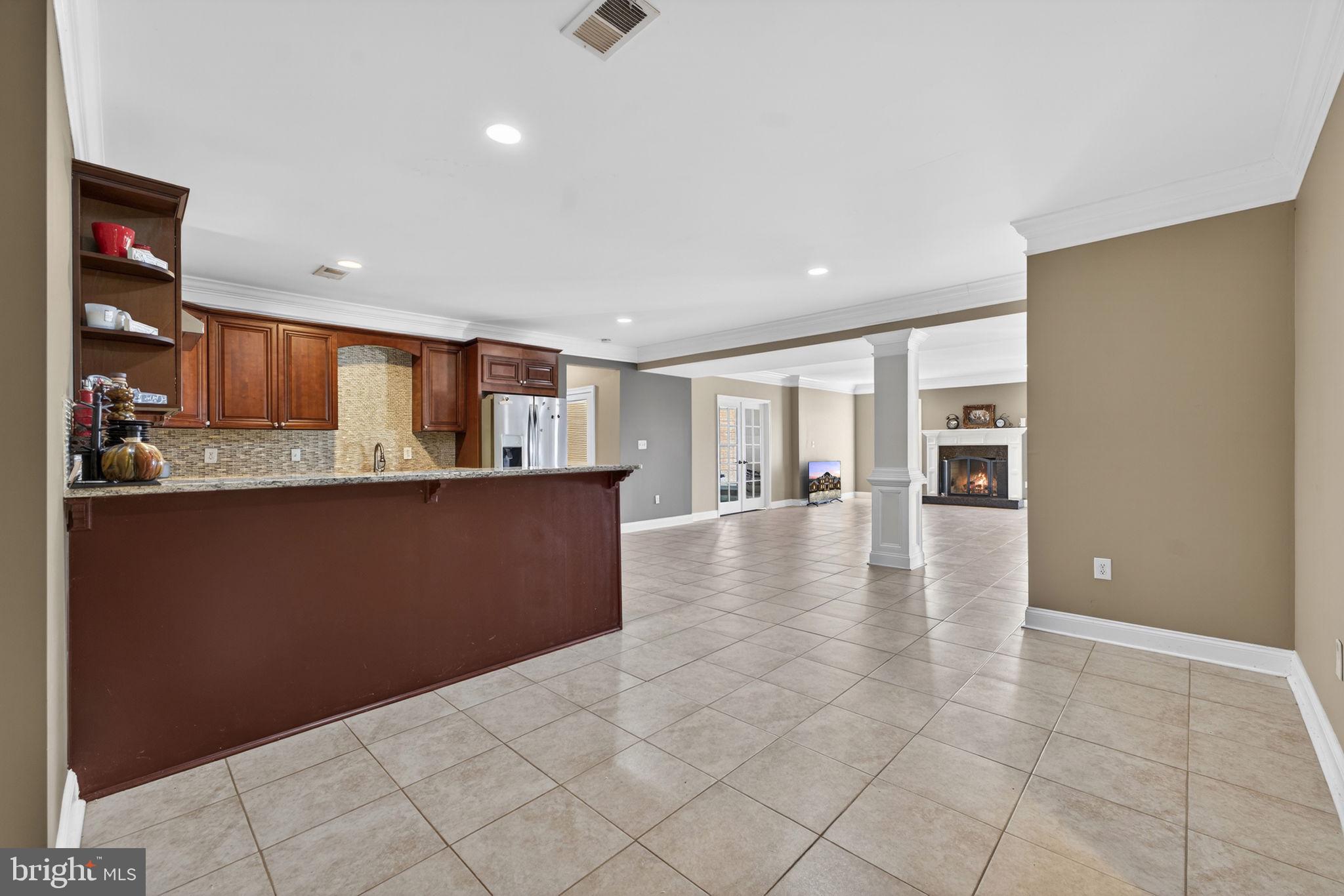 LEE'S CROSSING - Residential