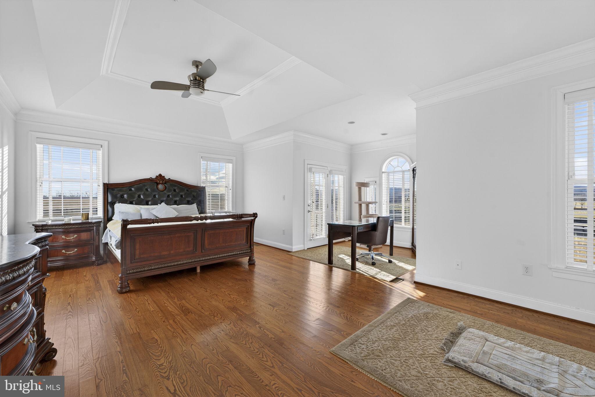 LEE'S CROSSING - Residential