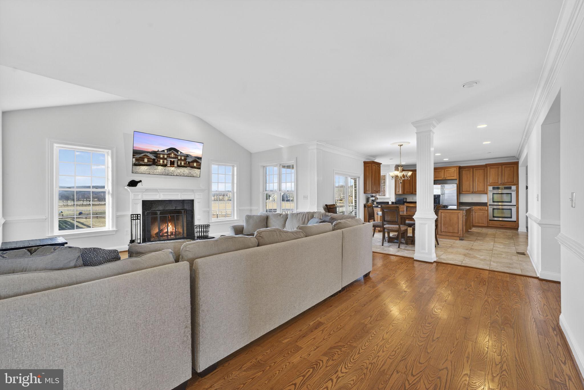 LEE'S CROSSING - Residential