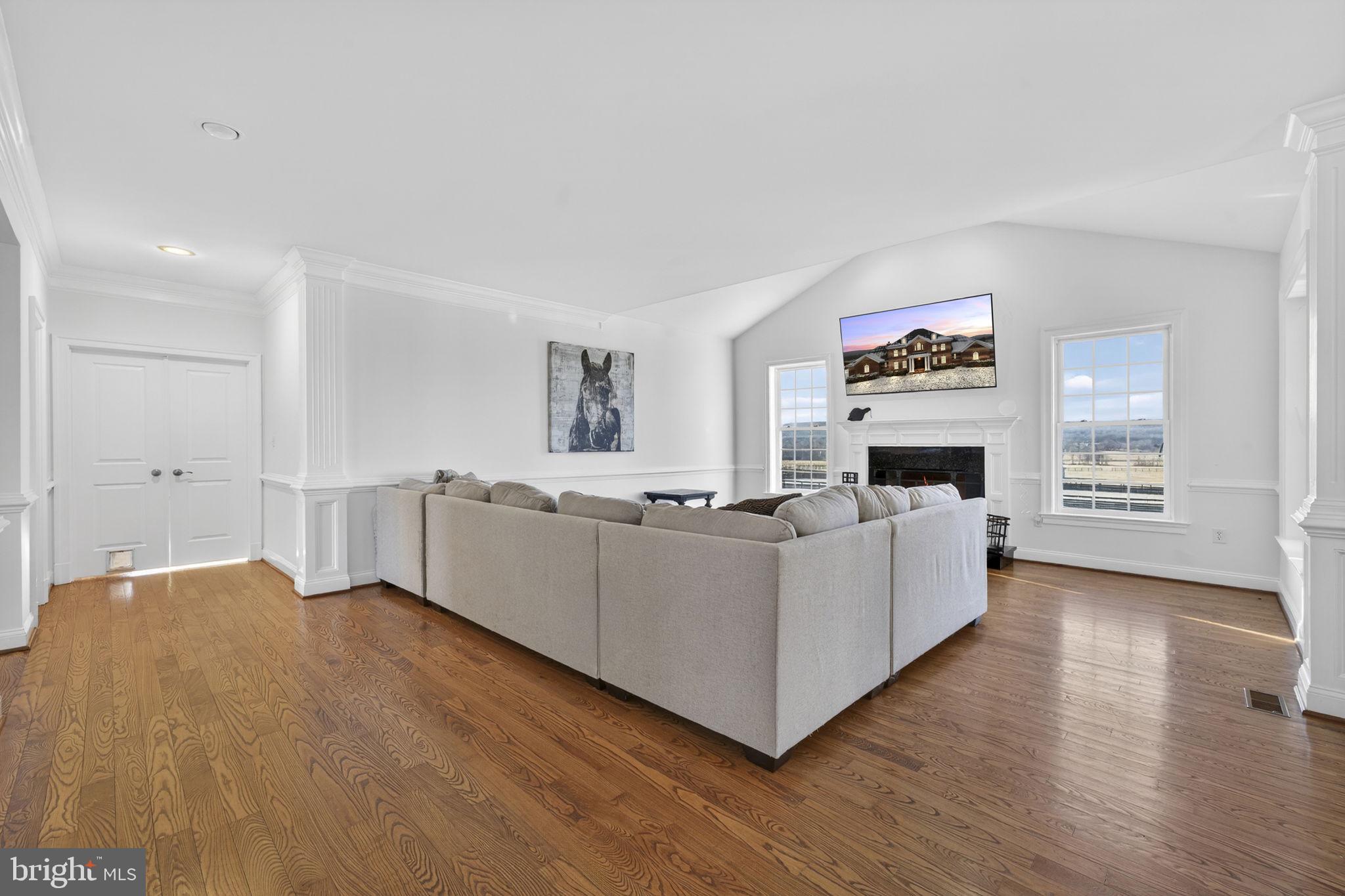 LEE'S CROSSING - Residential