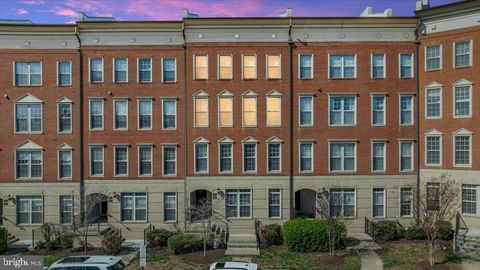 Photo of 7828 Cedar Branch Drive, GAINESVILLE, VA 20155 (MLS # VAPW2115184)