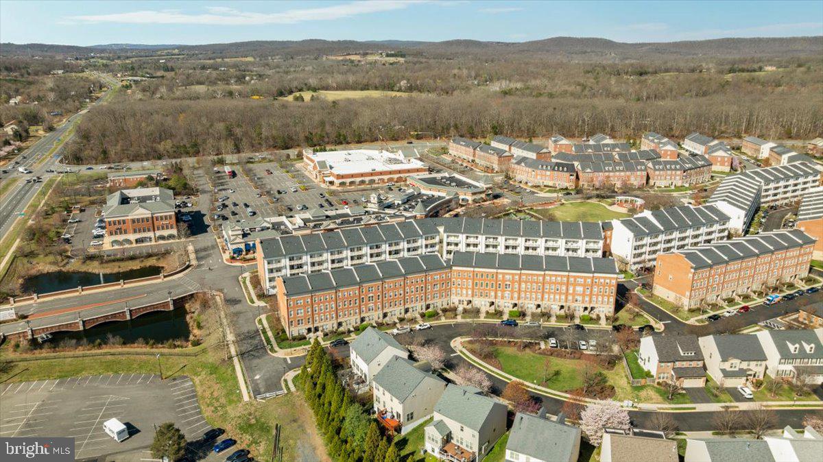 MADISON CRESCENT - Residential