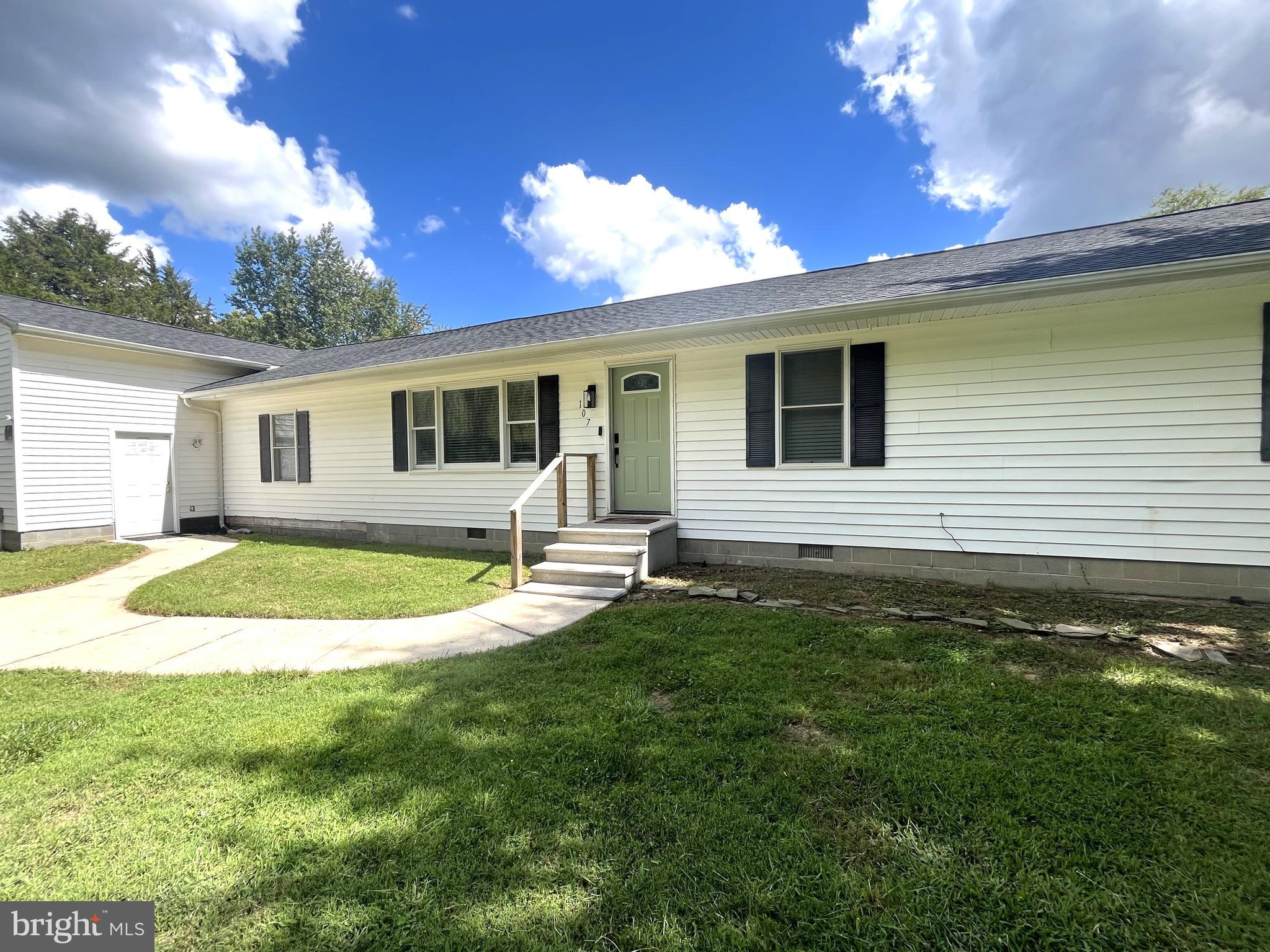 107 WHITBY LANE
