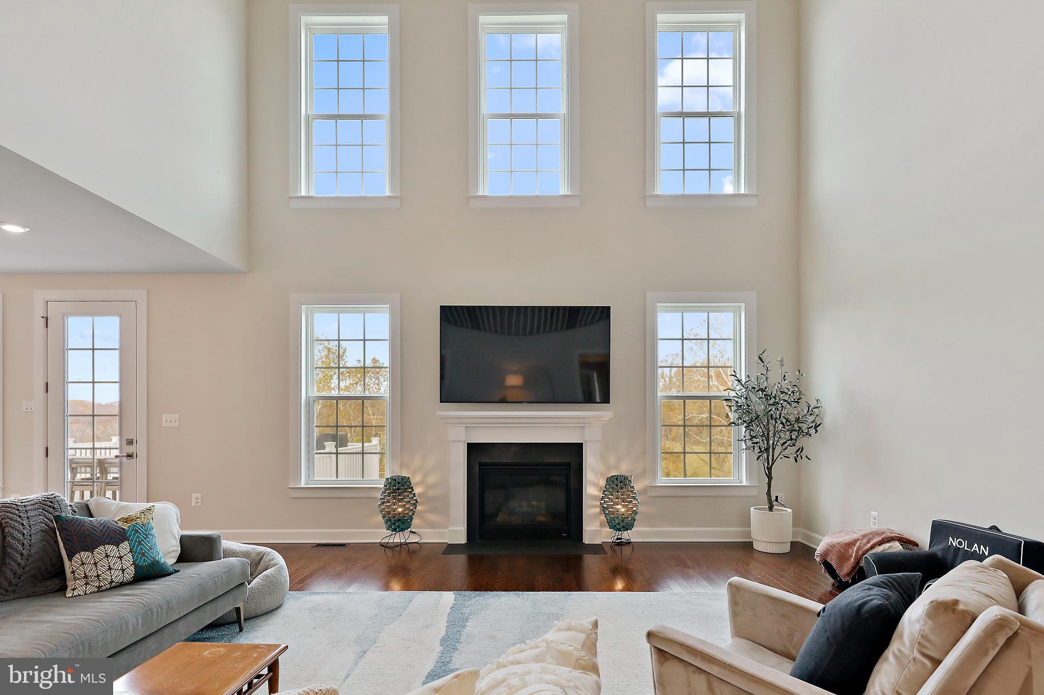 THE ESTATES AT MILL CREEK - Residential