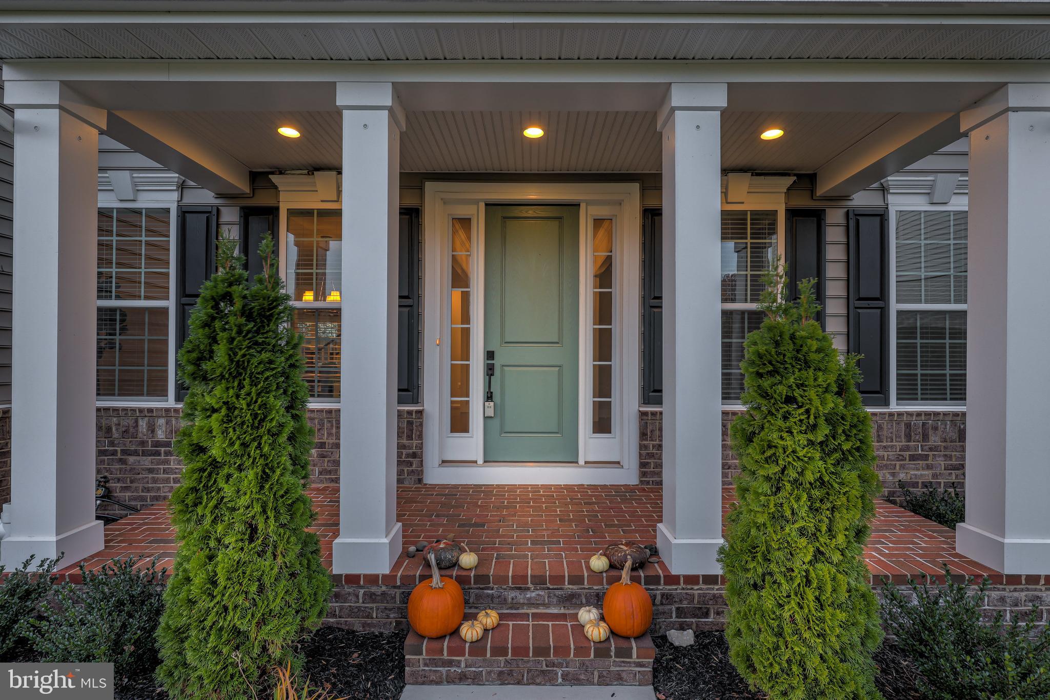 THE ESTATES AT MILL CREEK - Residential