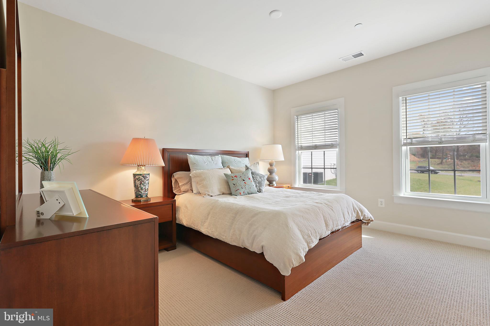 THE ESTATES AT MILL CREEK - Residential