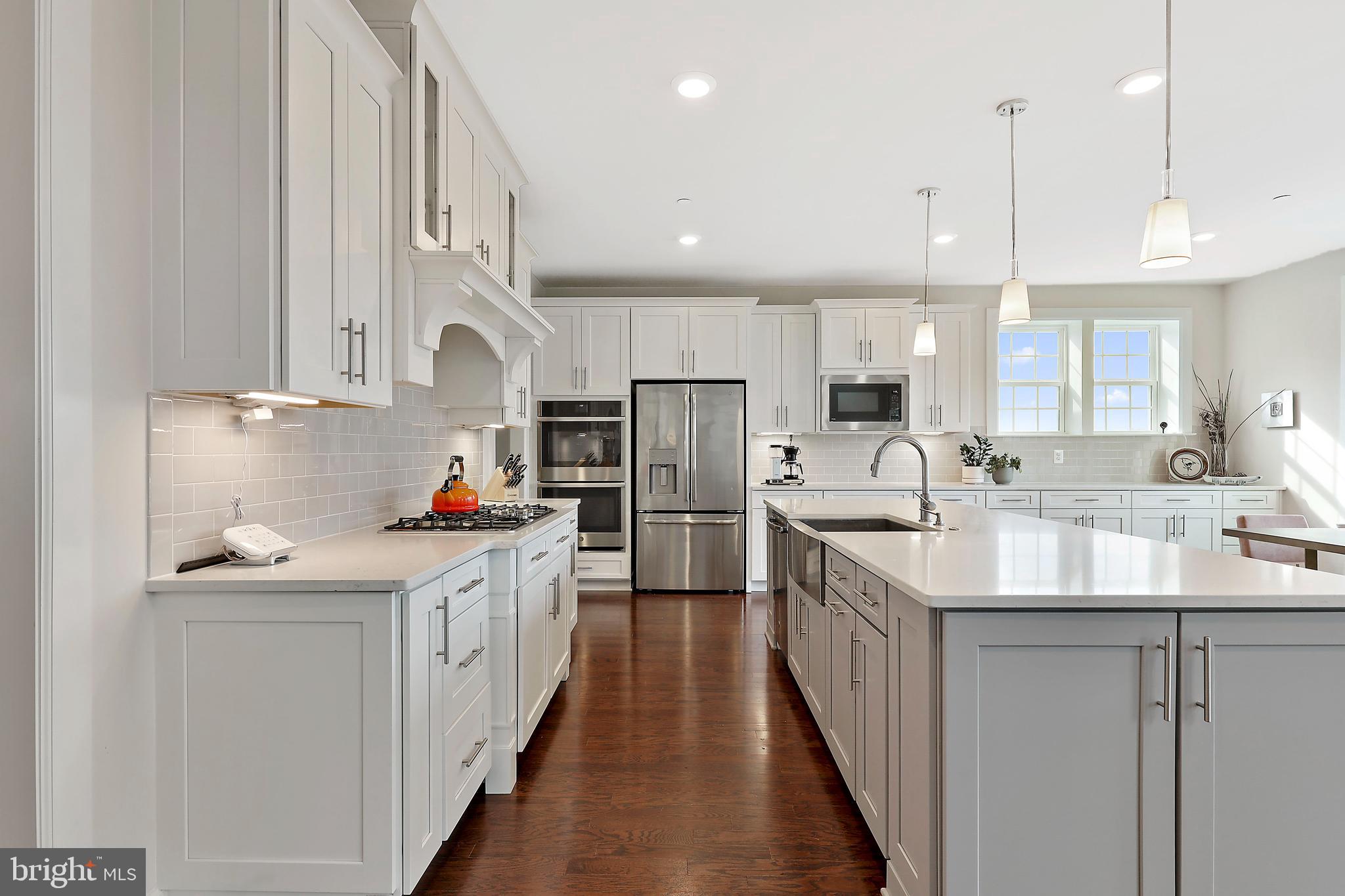 THE ESTATES AT MILL CREEK - Residential