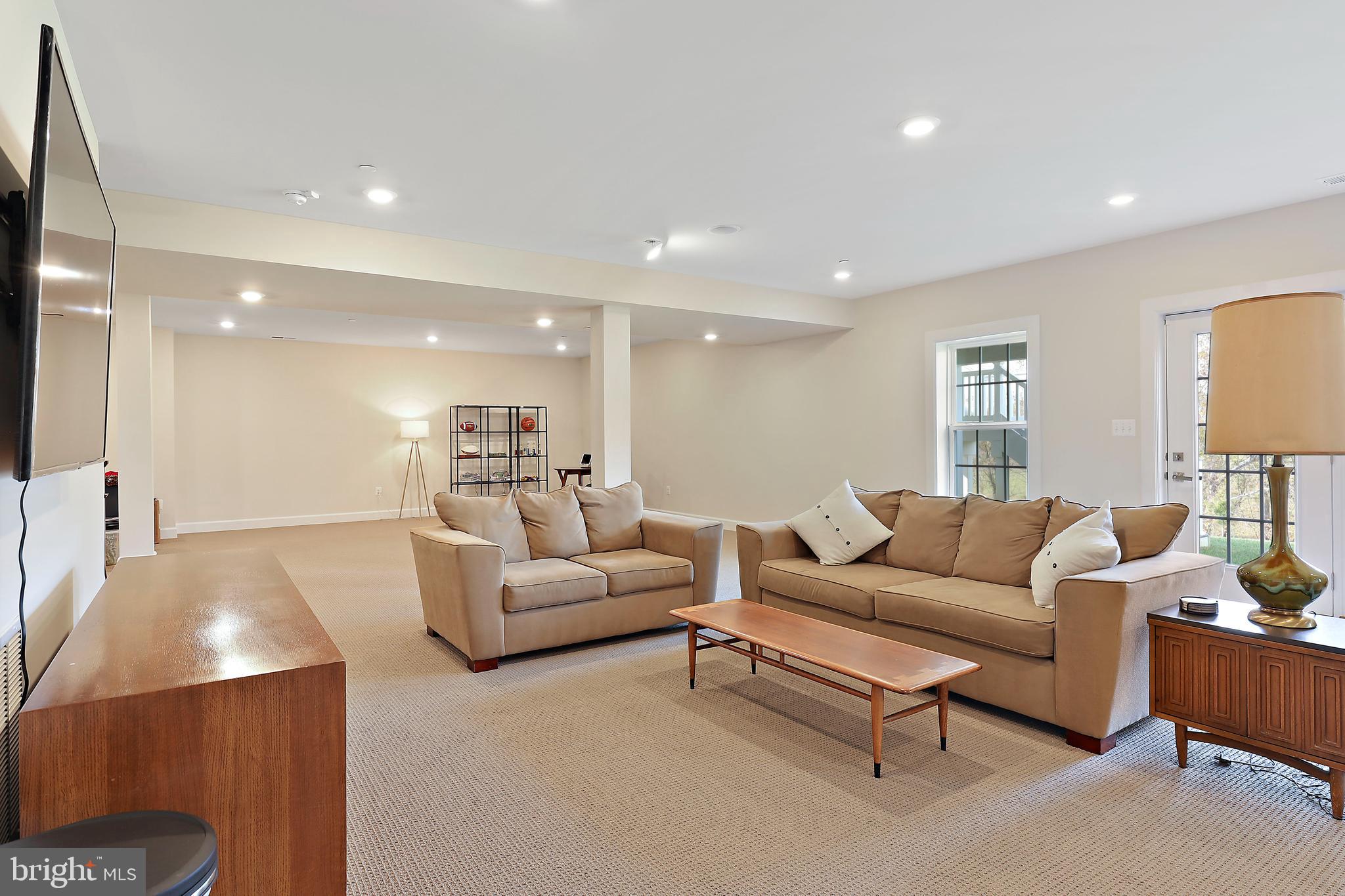 THE ESTATES AT MILL CREEK - Residential