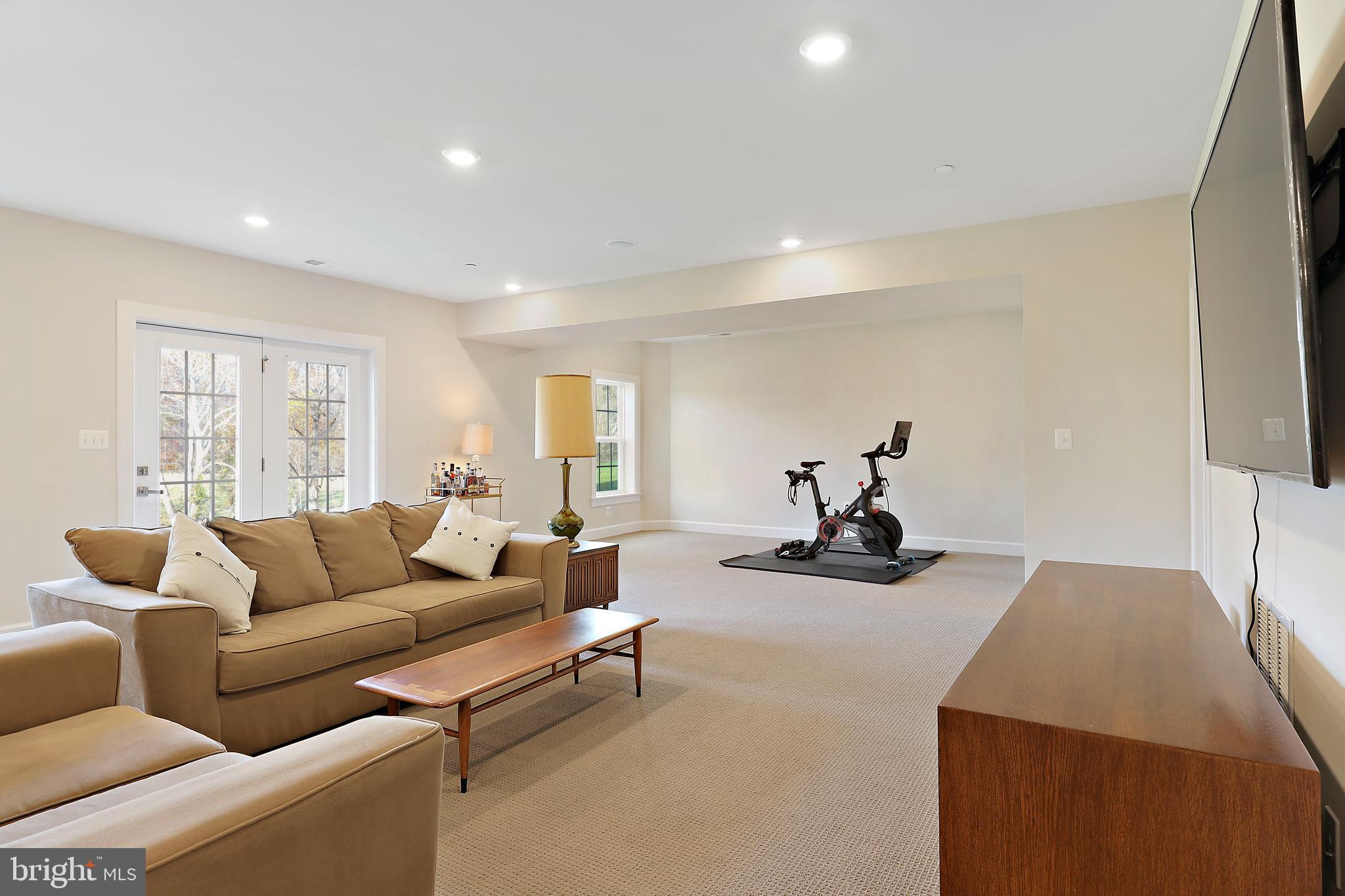 THE ESTATES AT MILL CREEK - Residential