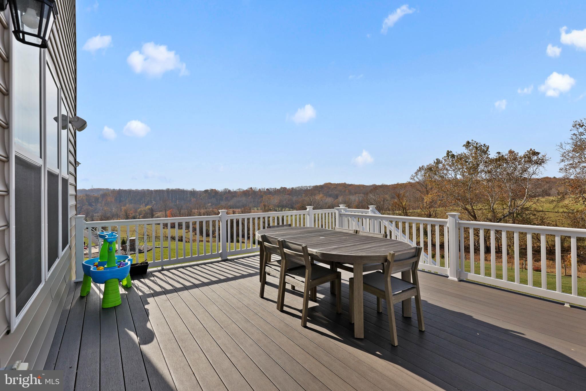 THE ESTATES AT MILL CREEK - Residential