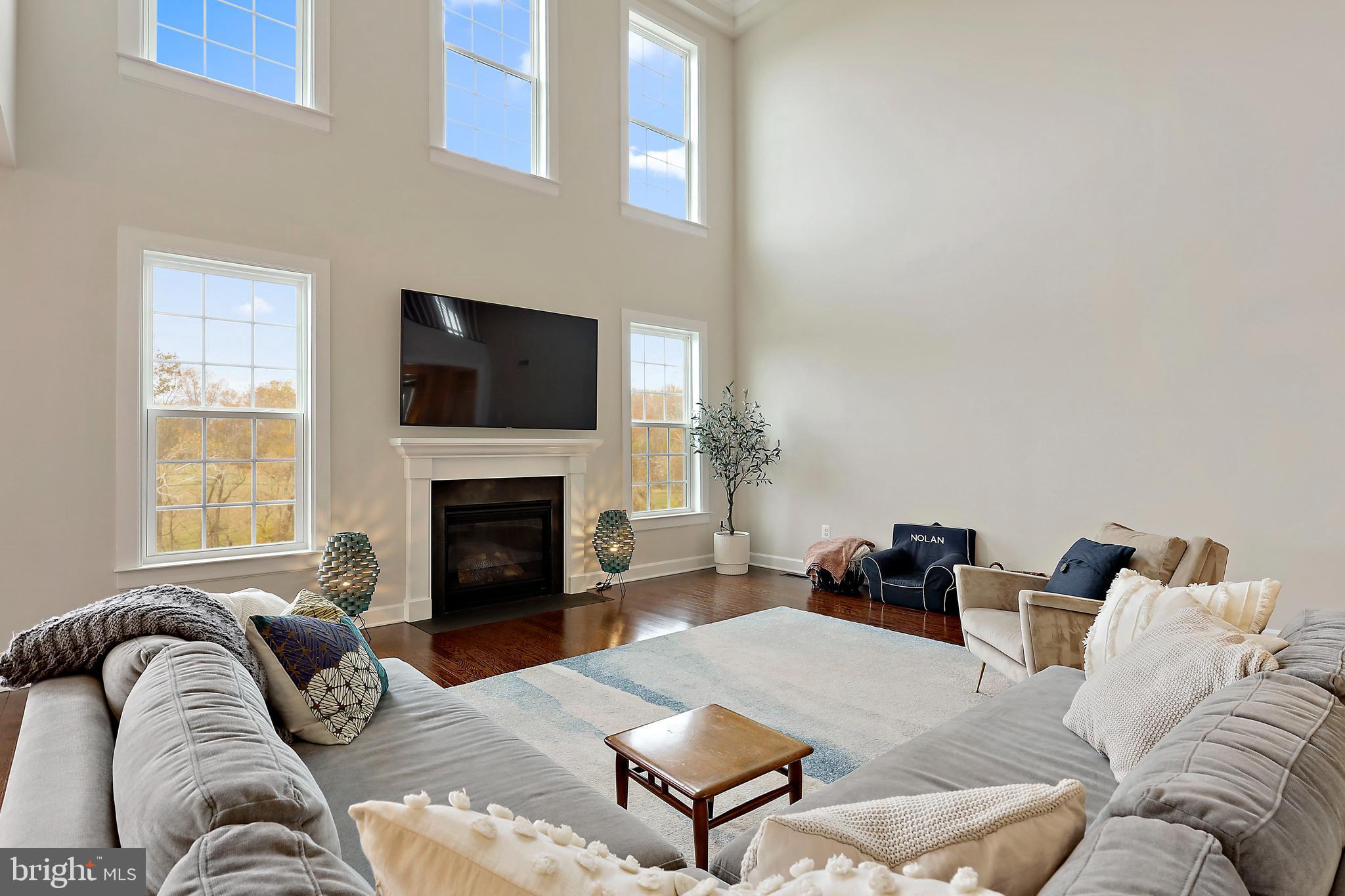 THE ESTATES AT MILL CREEK - Residential